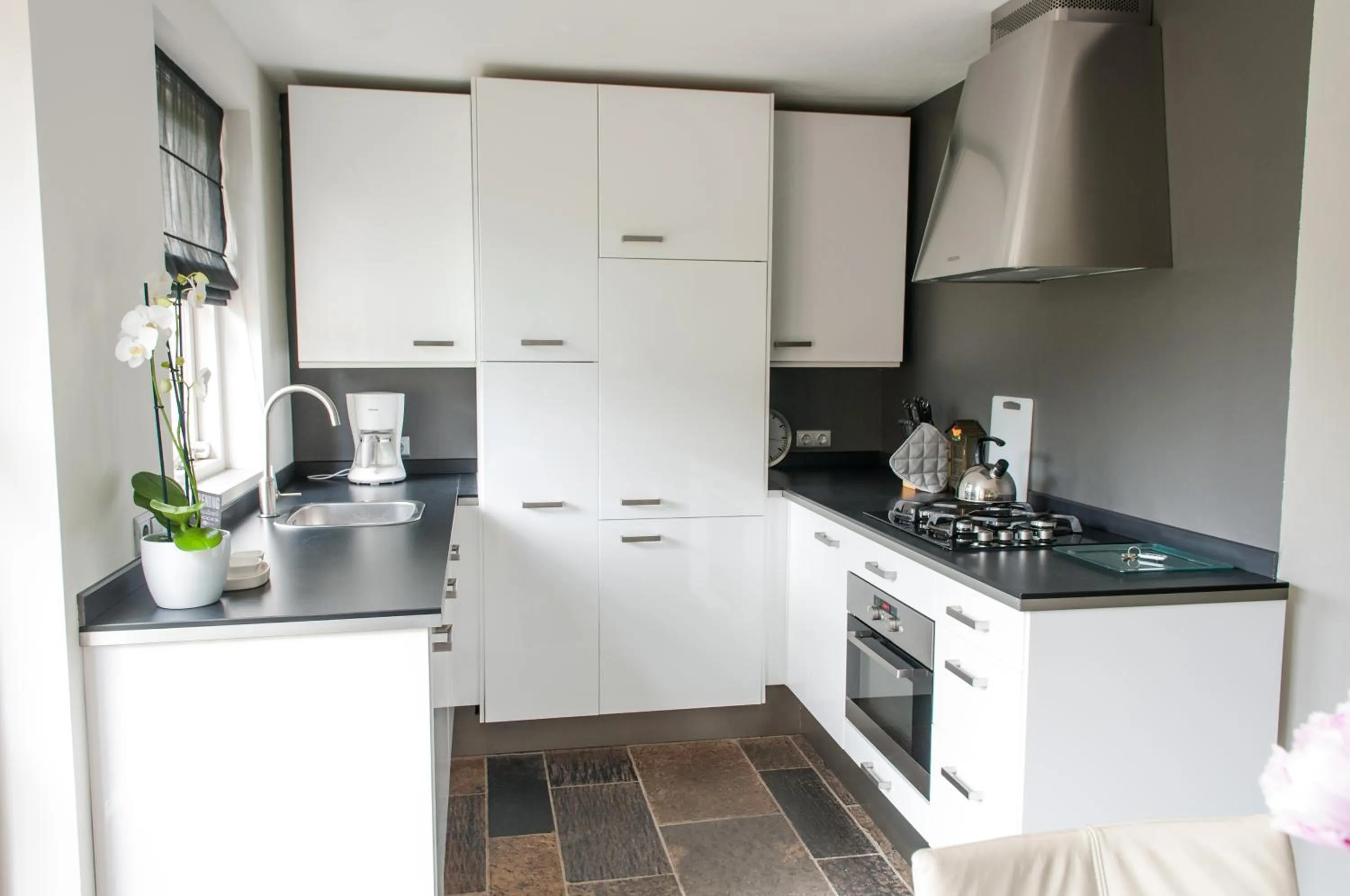 Kitchen or kitchenette in B&B Eeneind