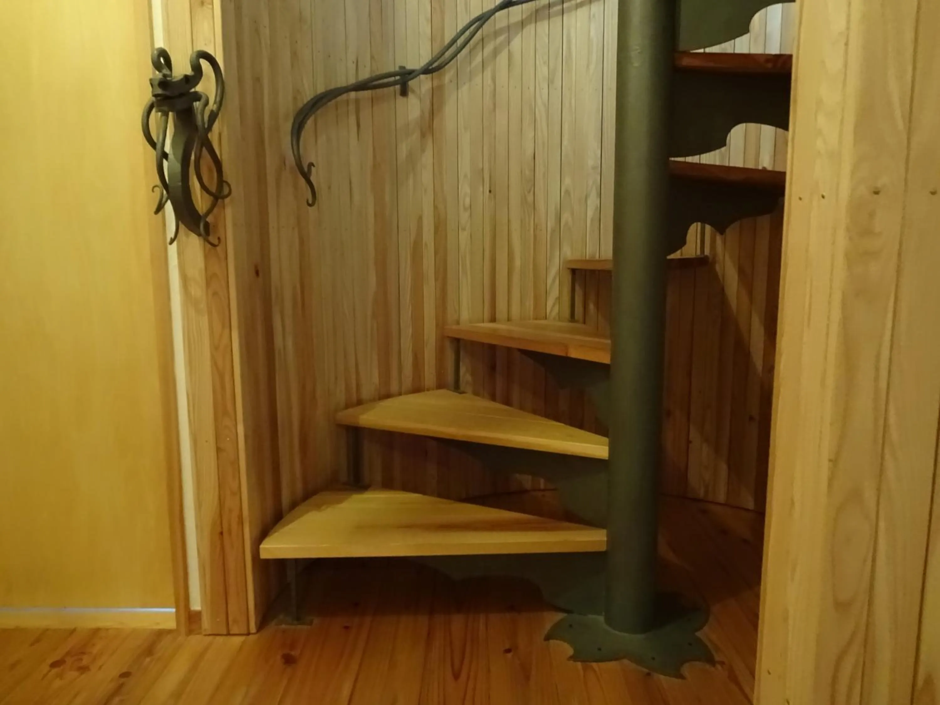 Area and facilities in Twin Dome Ryugu