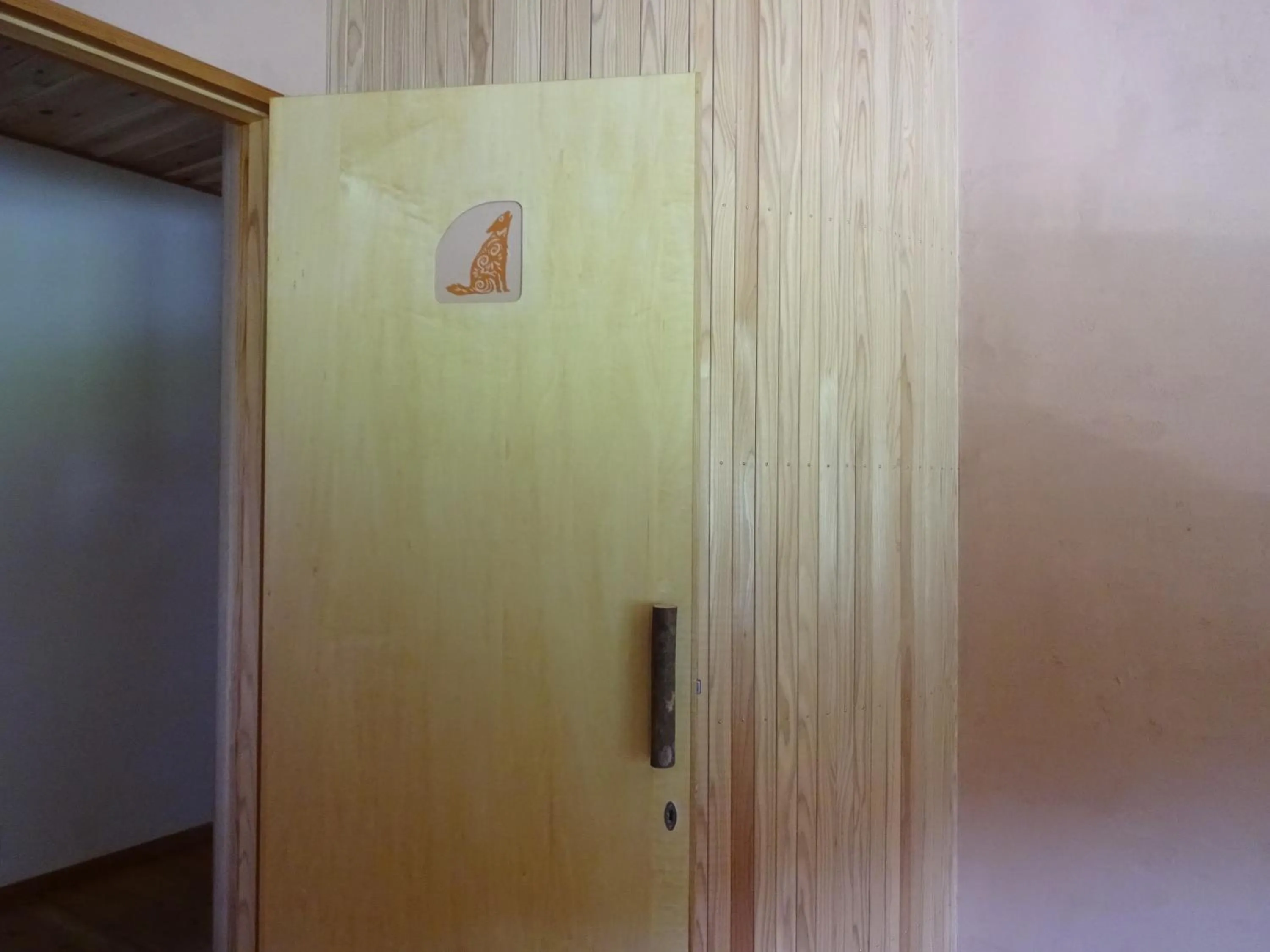 Photo of the whole room in Twin Dome Ryugu