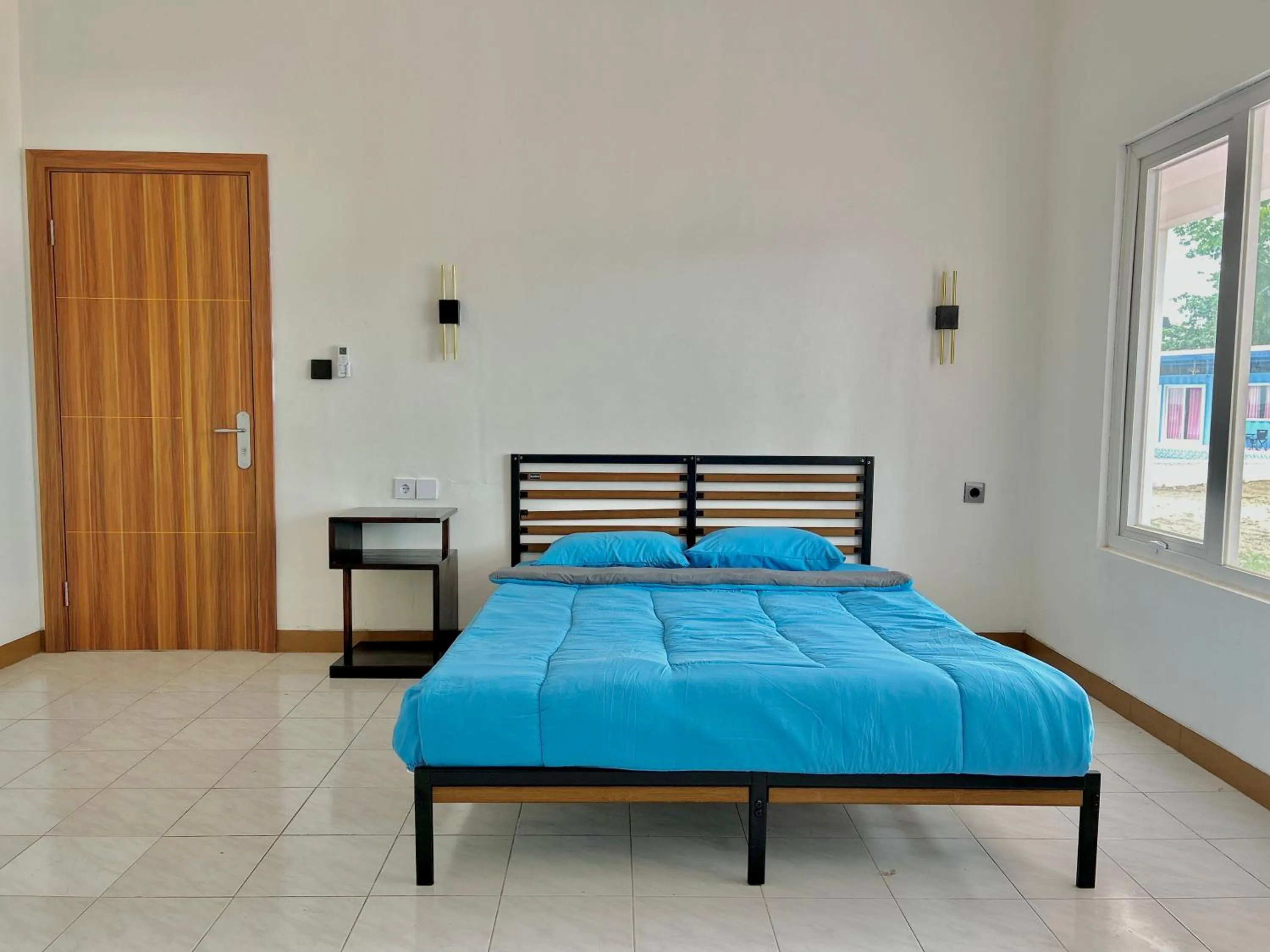 Bed in Allisa Resort Hotel