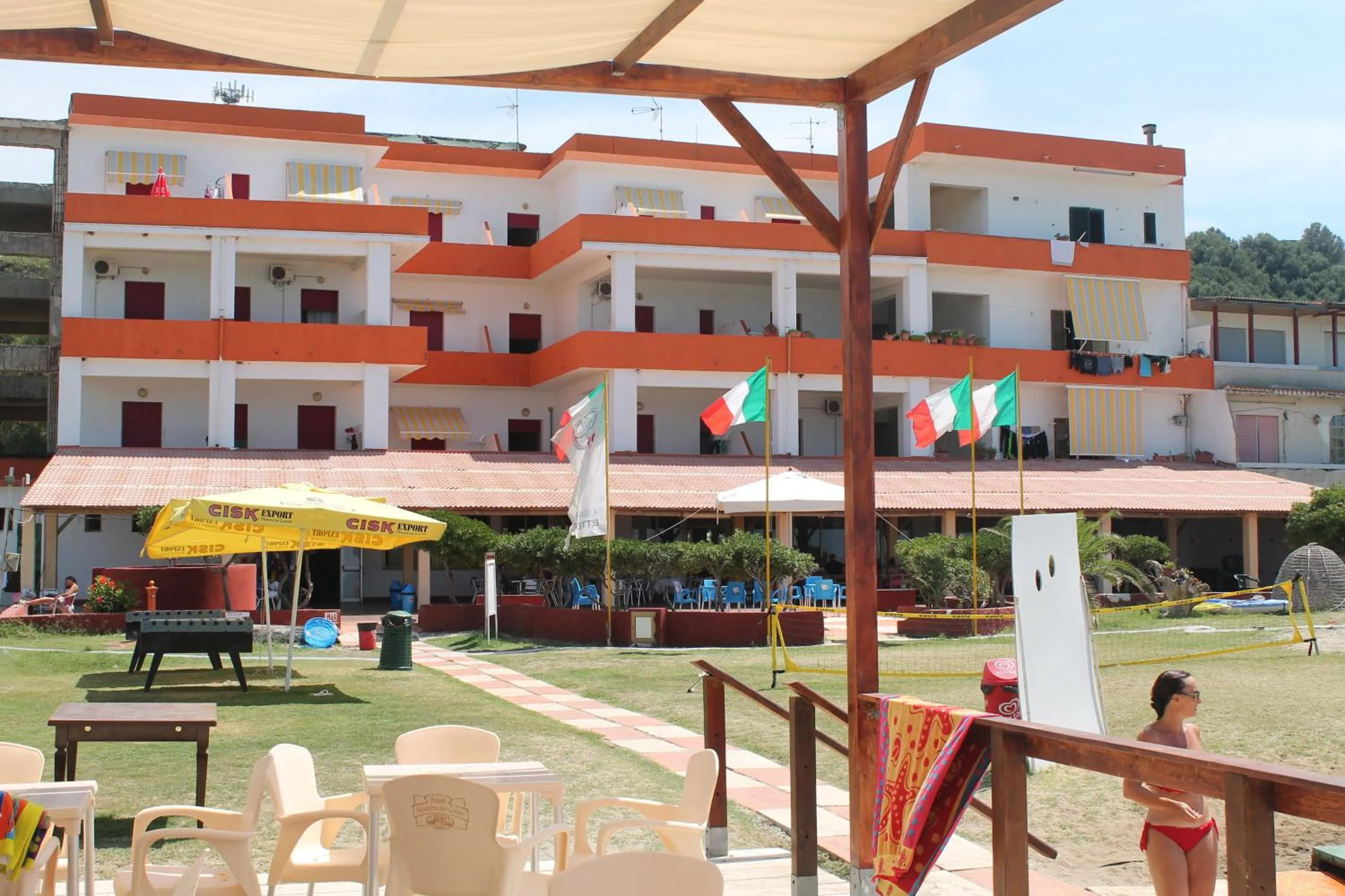 Property building in Hotel South Paradise