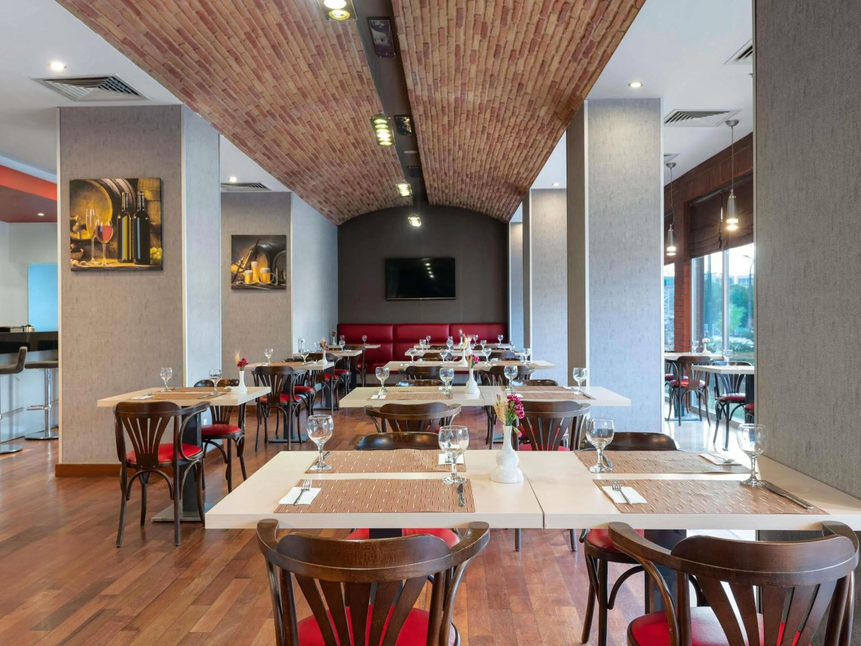 Restaurant/places to eat in Ibis Eskisehir