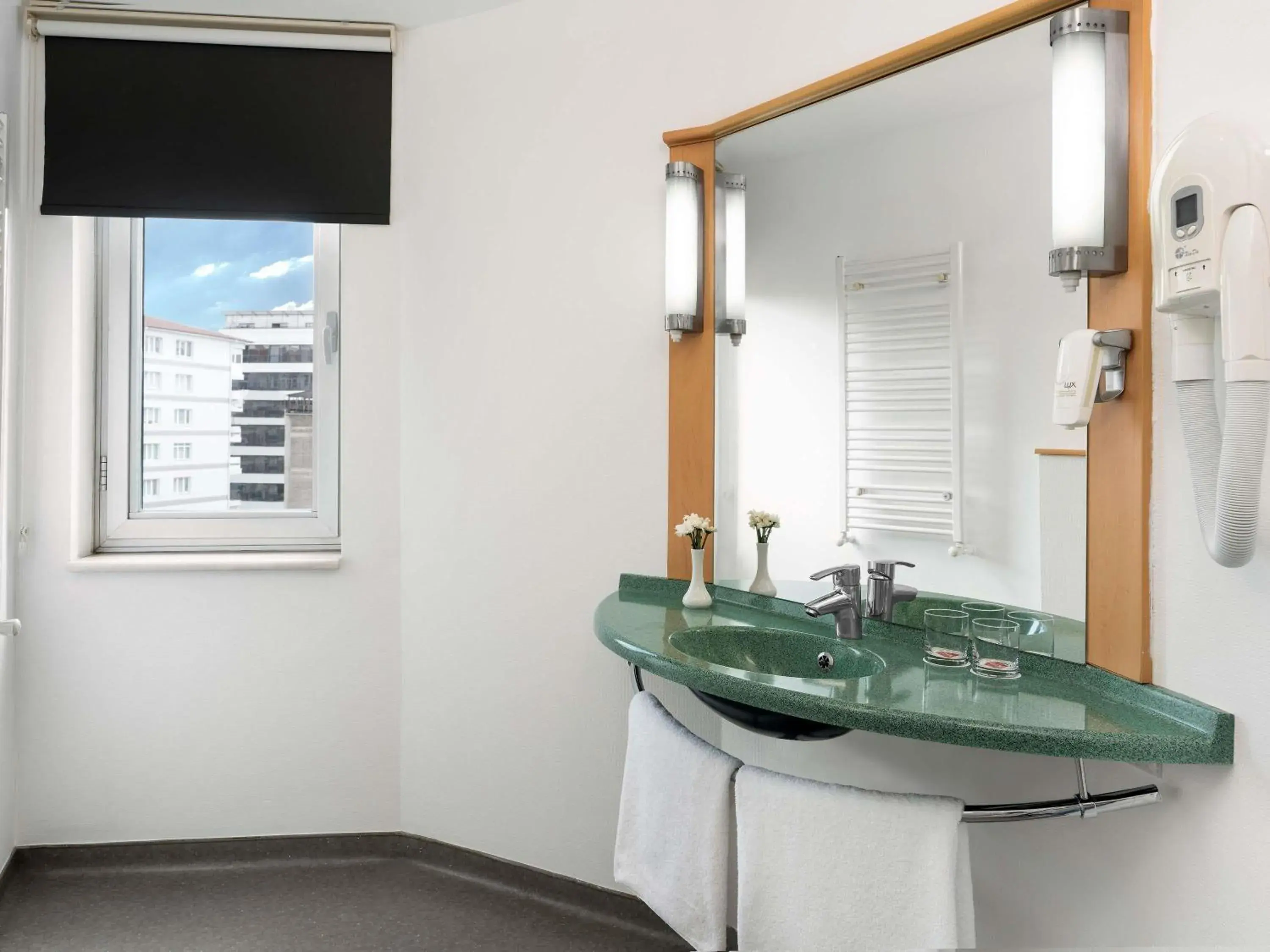 Standard Room with One Double Bed in Ibis Eskisehir Standard Room with One Double Bed in Ibis Eskisehir