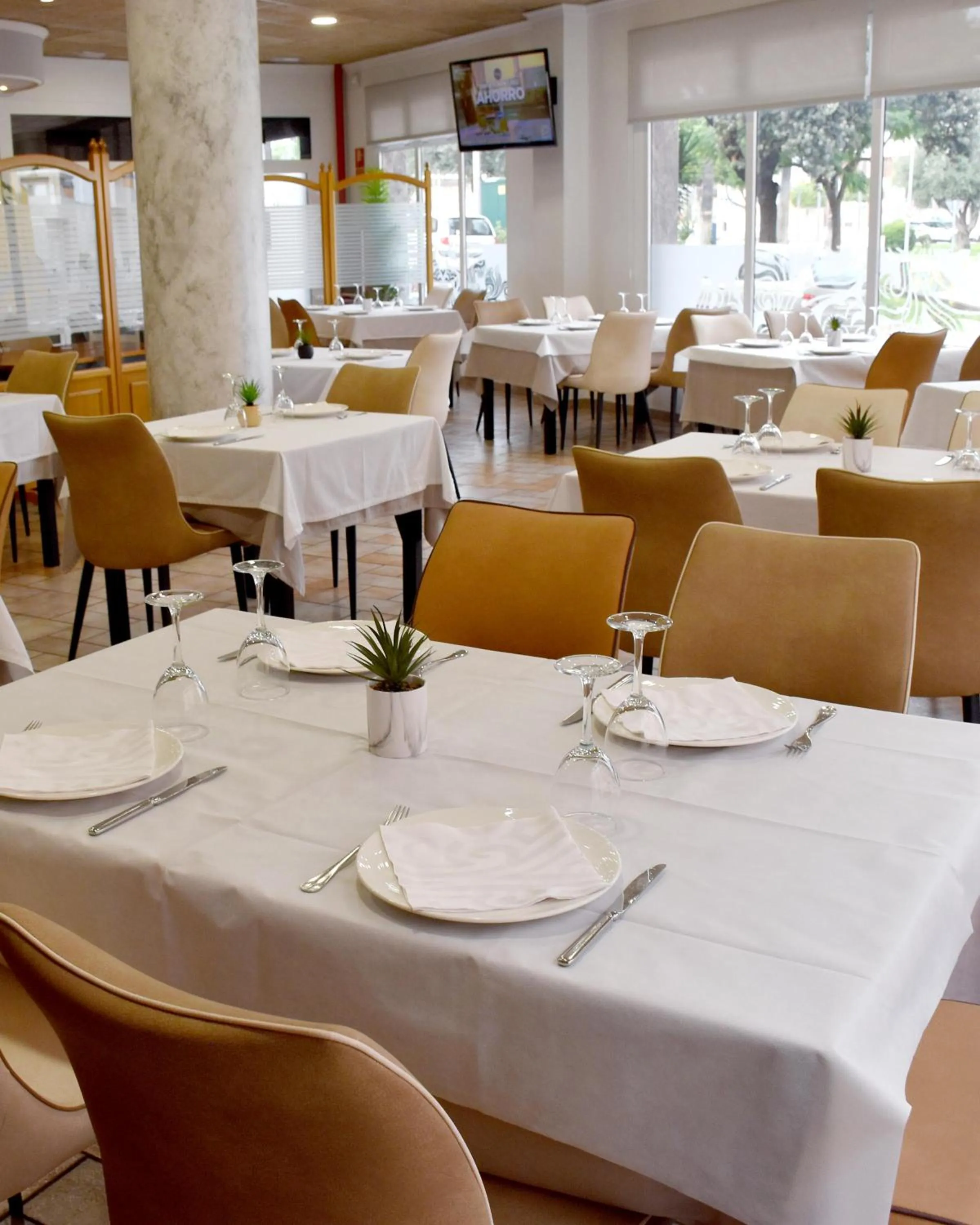 Restaurant/places to eat in Gran Hotel Toledo