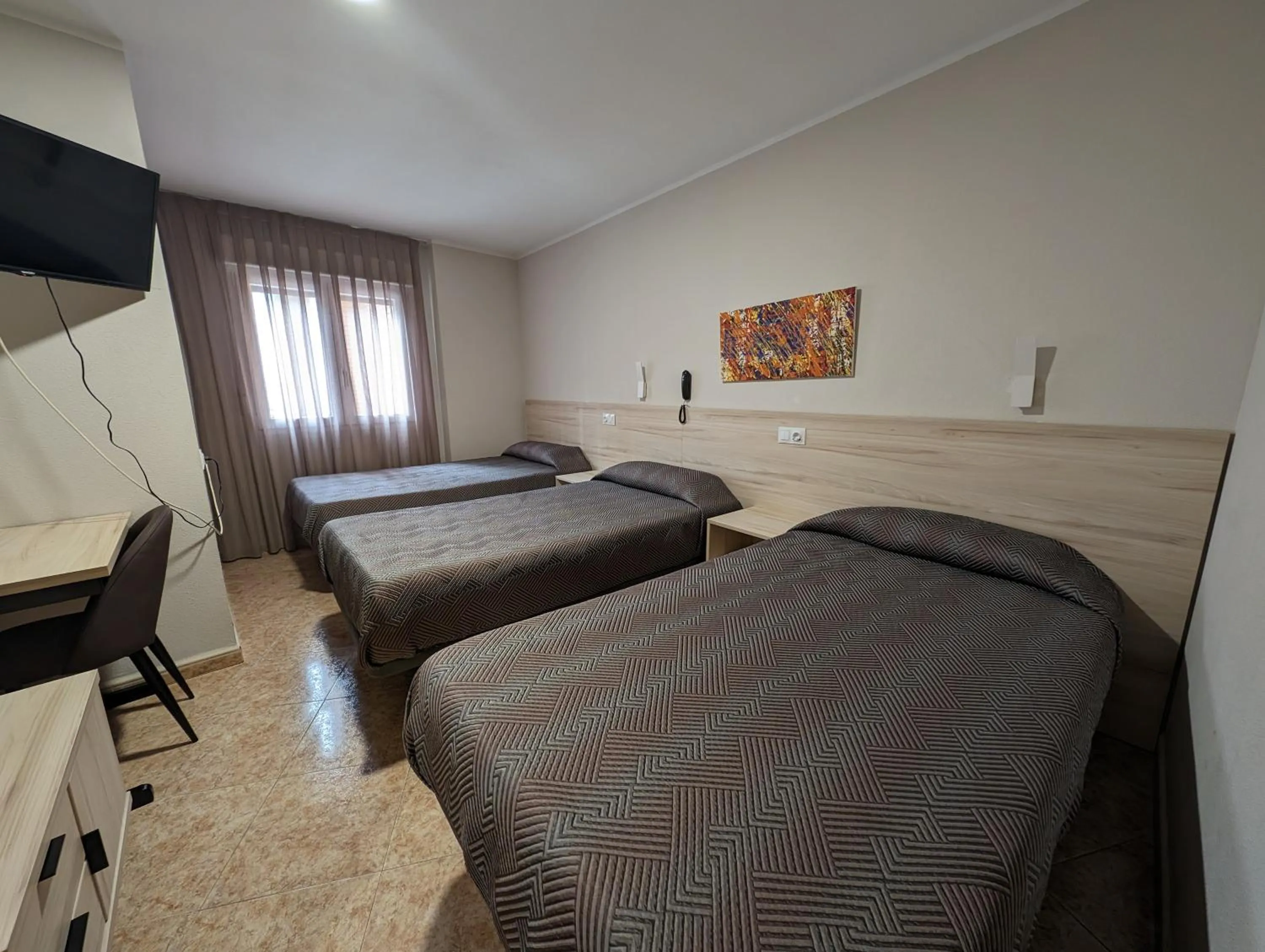 Photo of the whole room, Bed in Gran Hotel Toledo