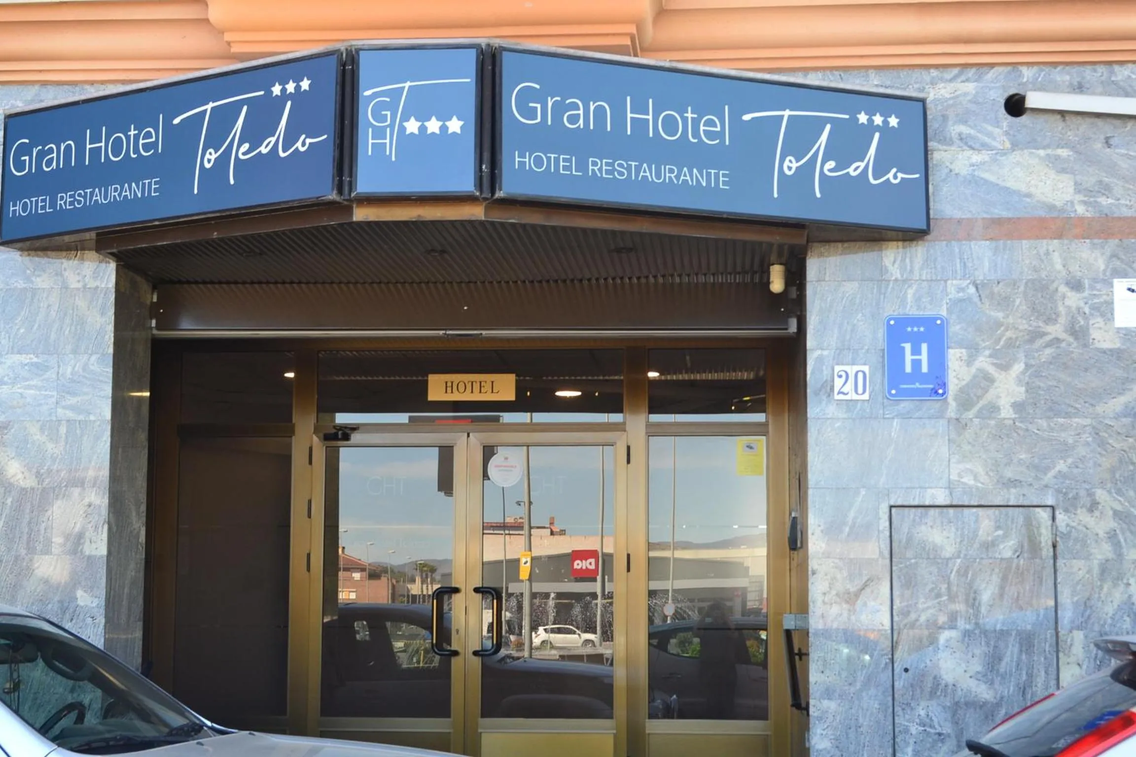 Property building in Gran Hotel Toledo