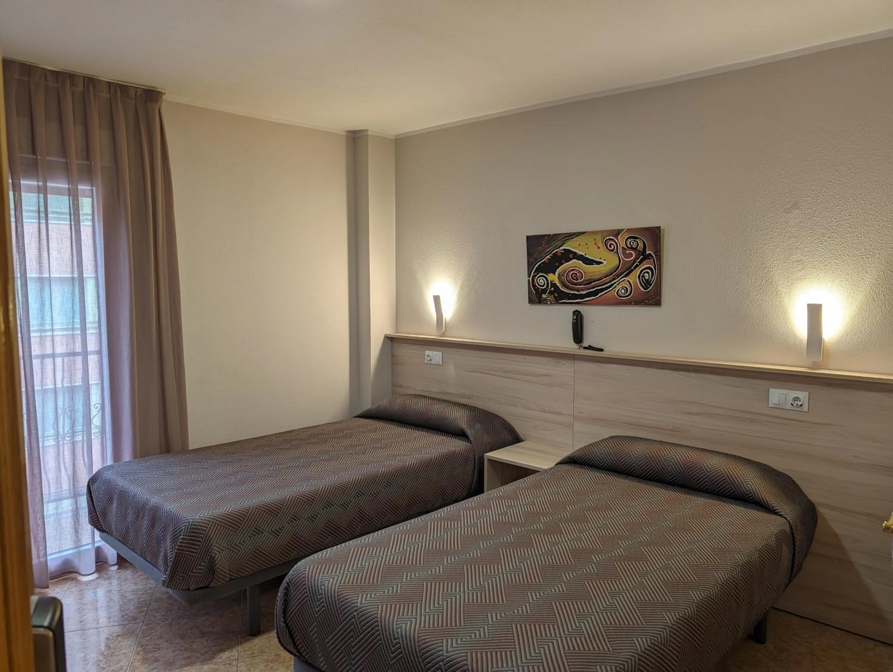 Photo of the whole room, Bed in Gran Hotel Toledo