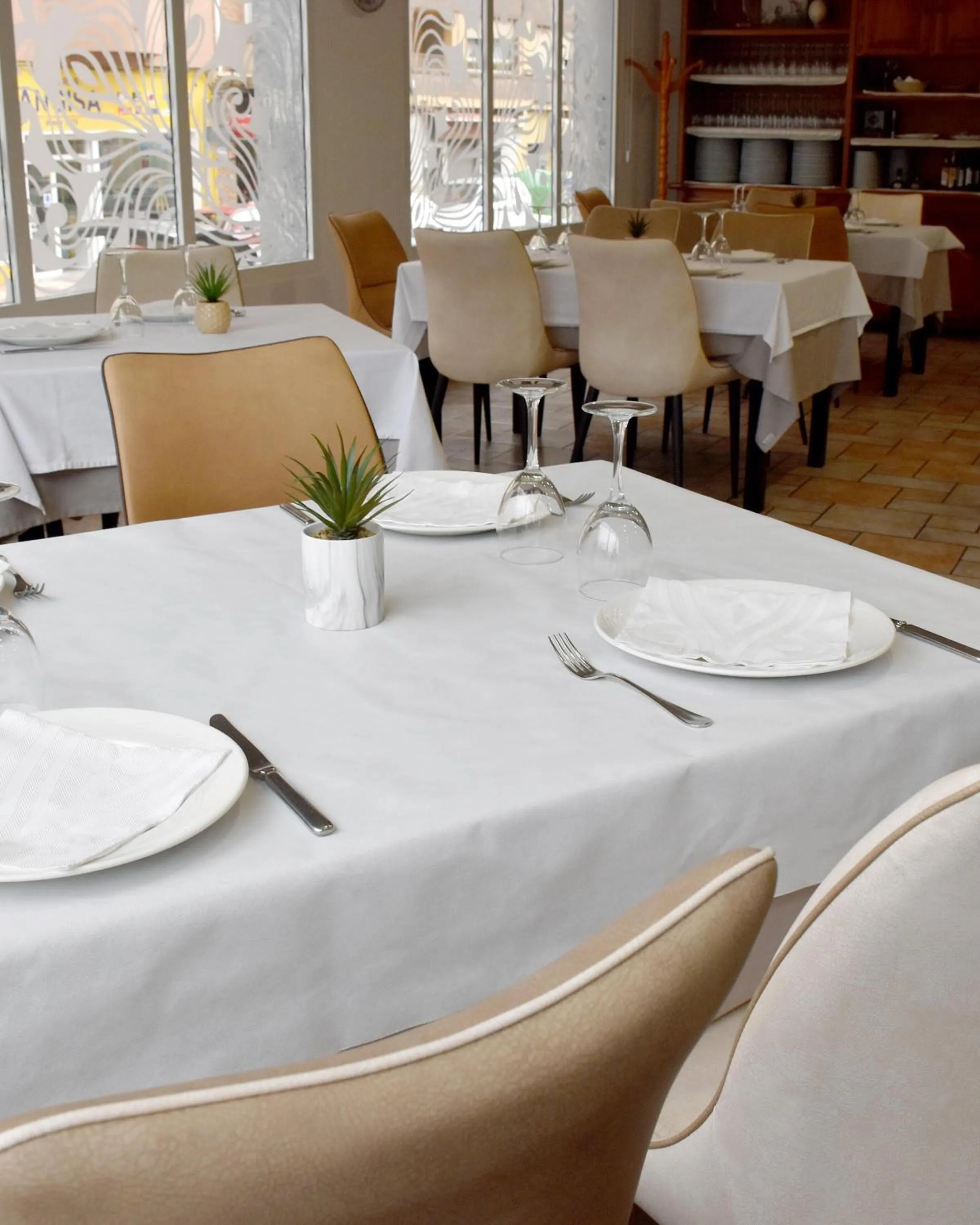 Restaurant/places to eat in Gran Hotel Toledo