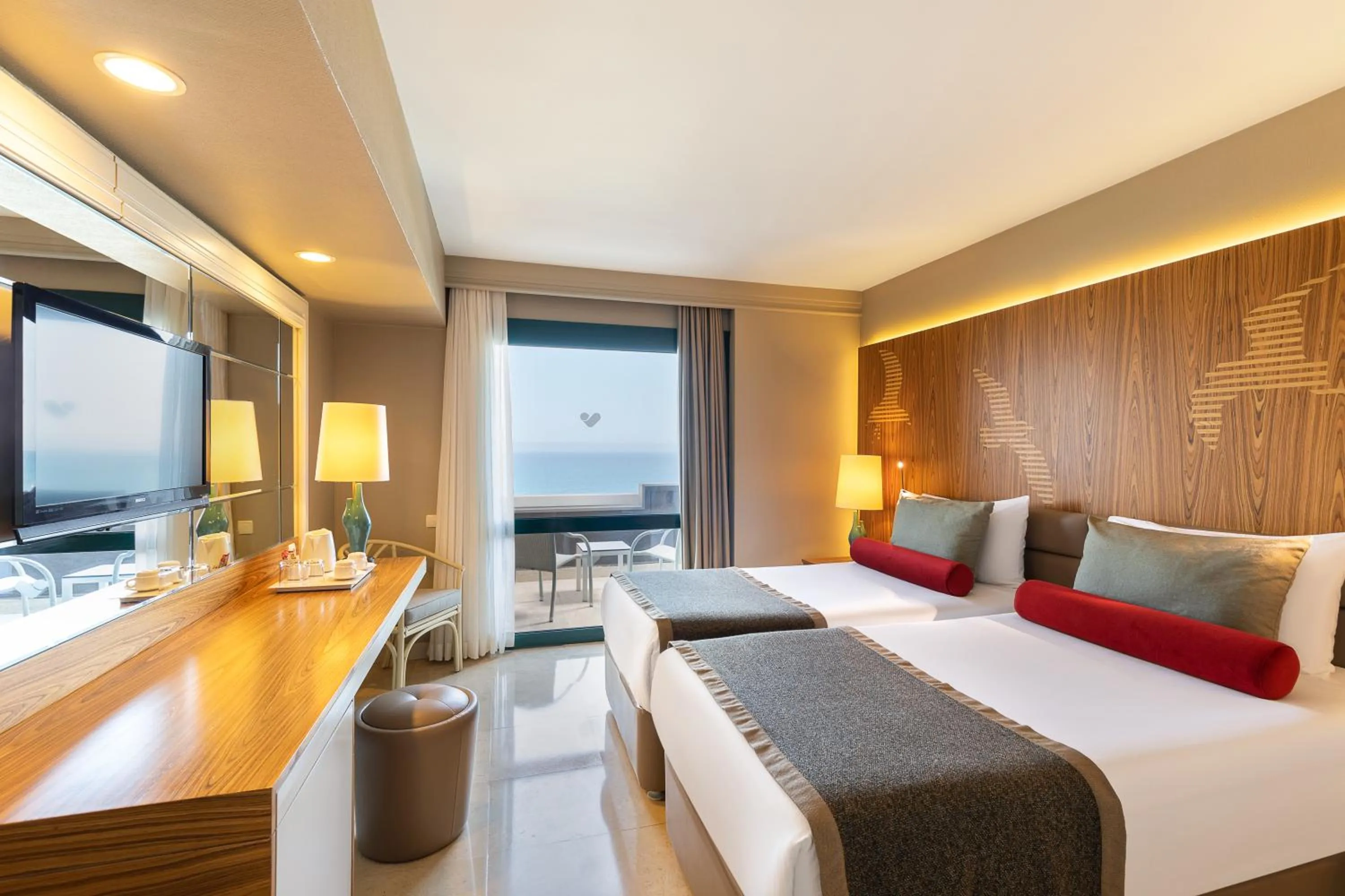 Bed in Paloma Perissia