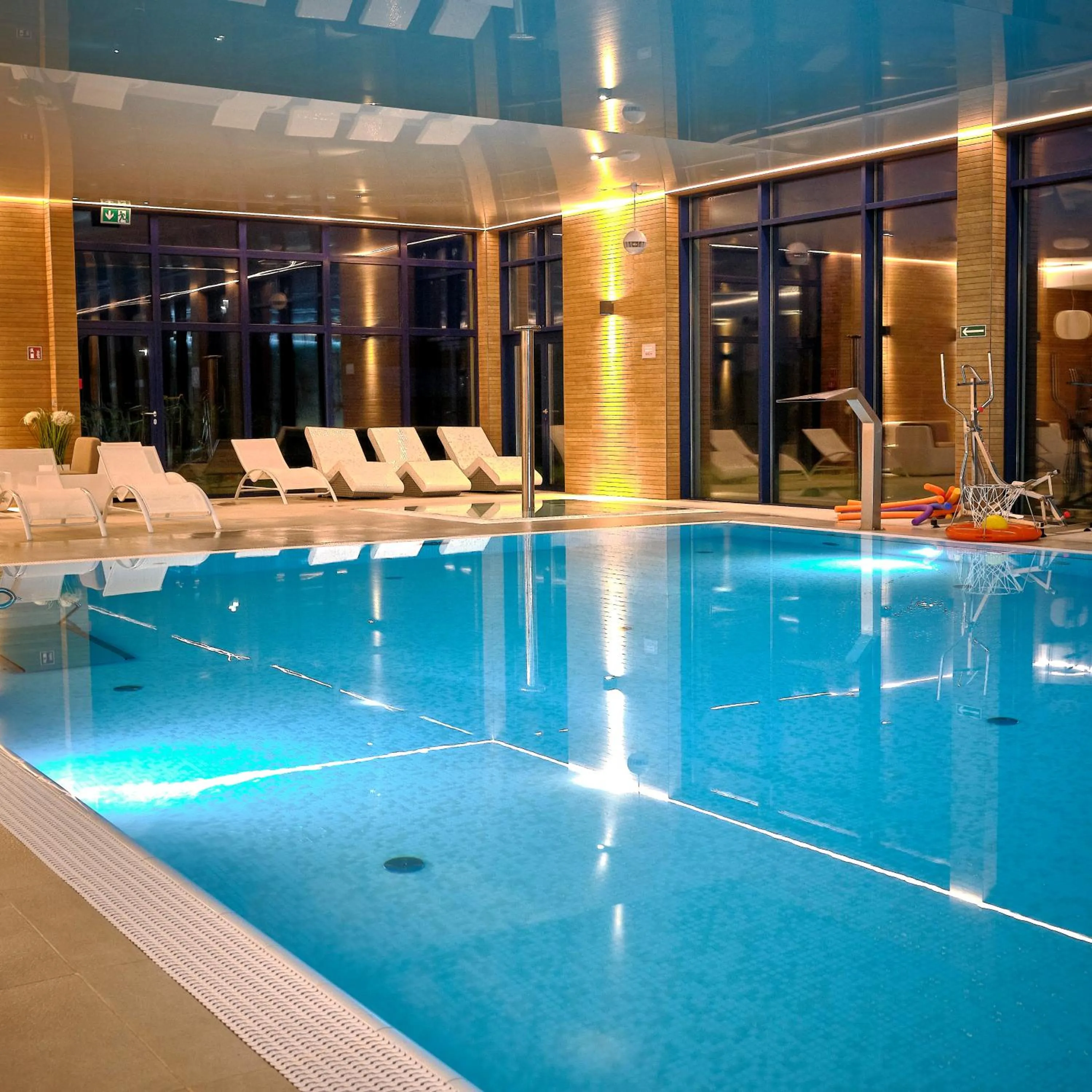 Pool view in Hotel Atut w Licheniu