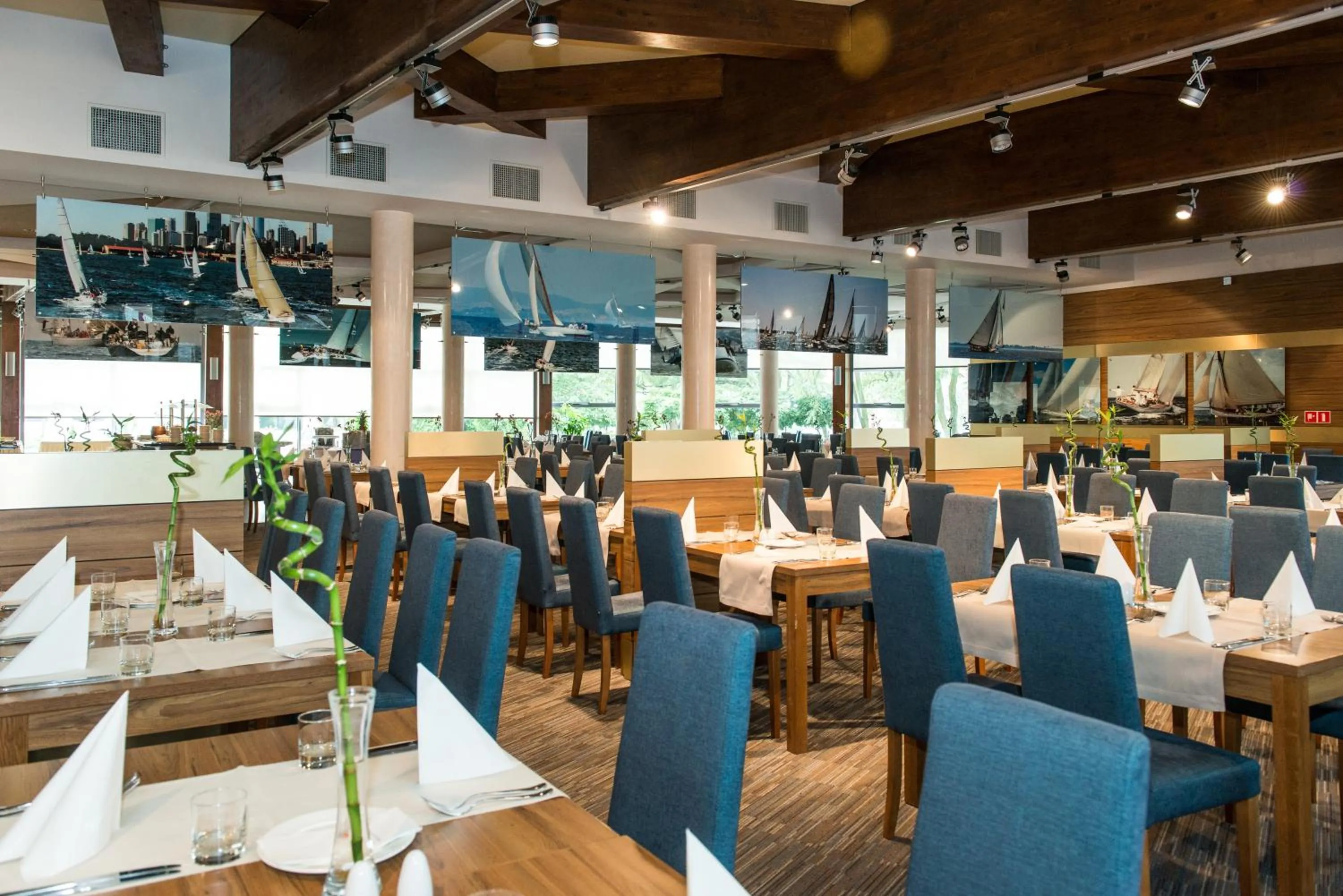 Restaurant/places to eat in Hotel Aquarius SPA