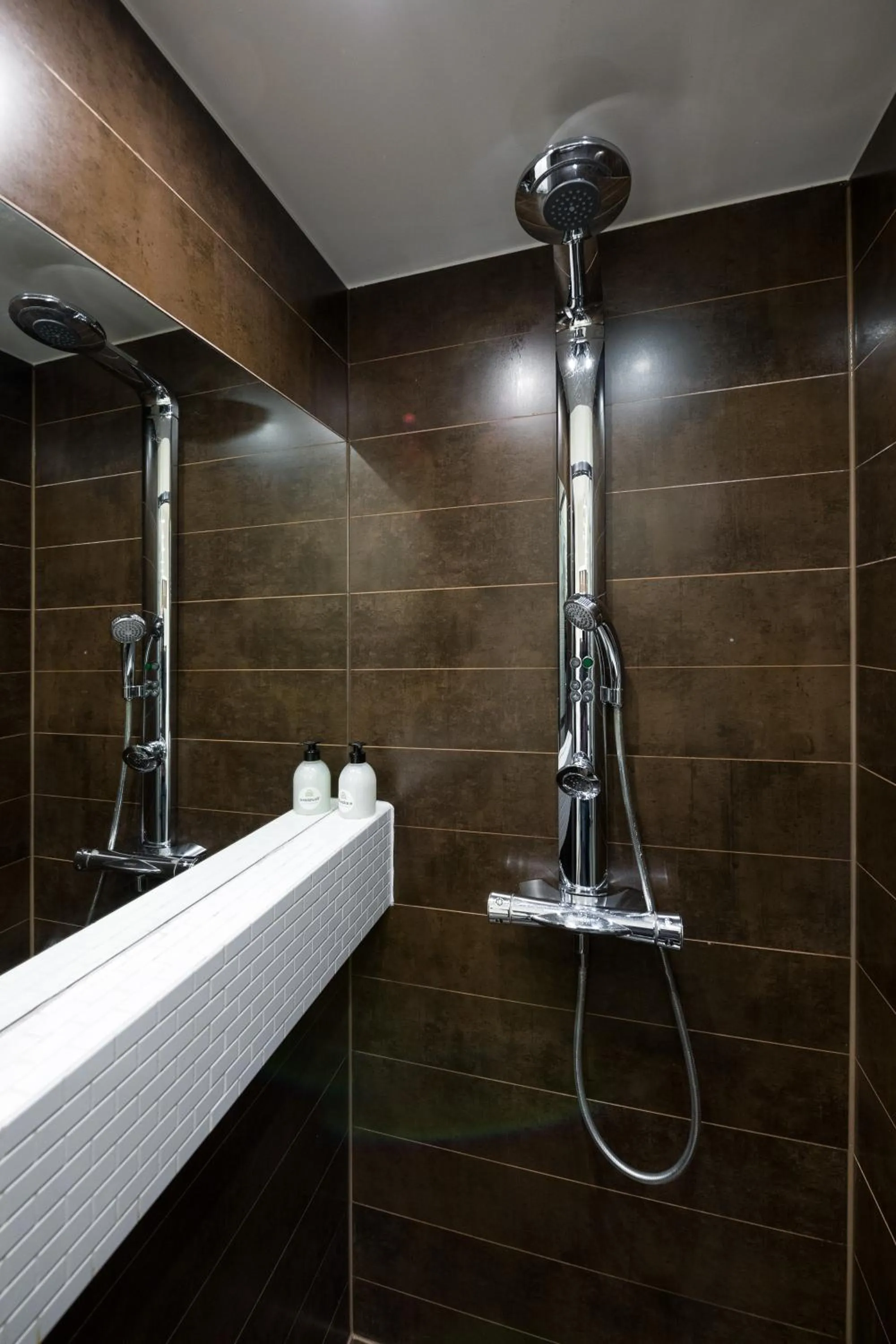 Shower in Yourplace Biskupia Old Town Apartments