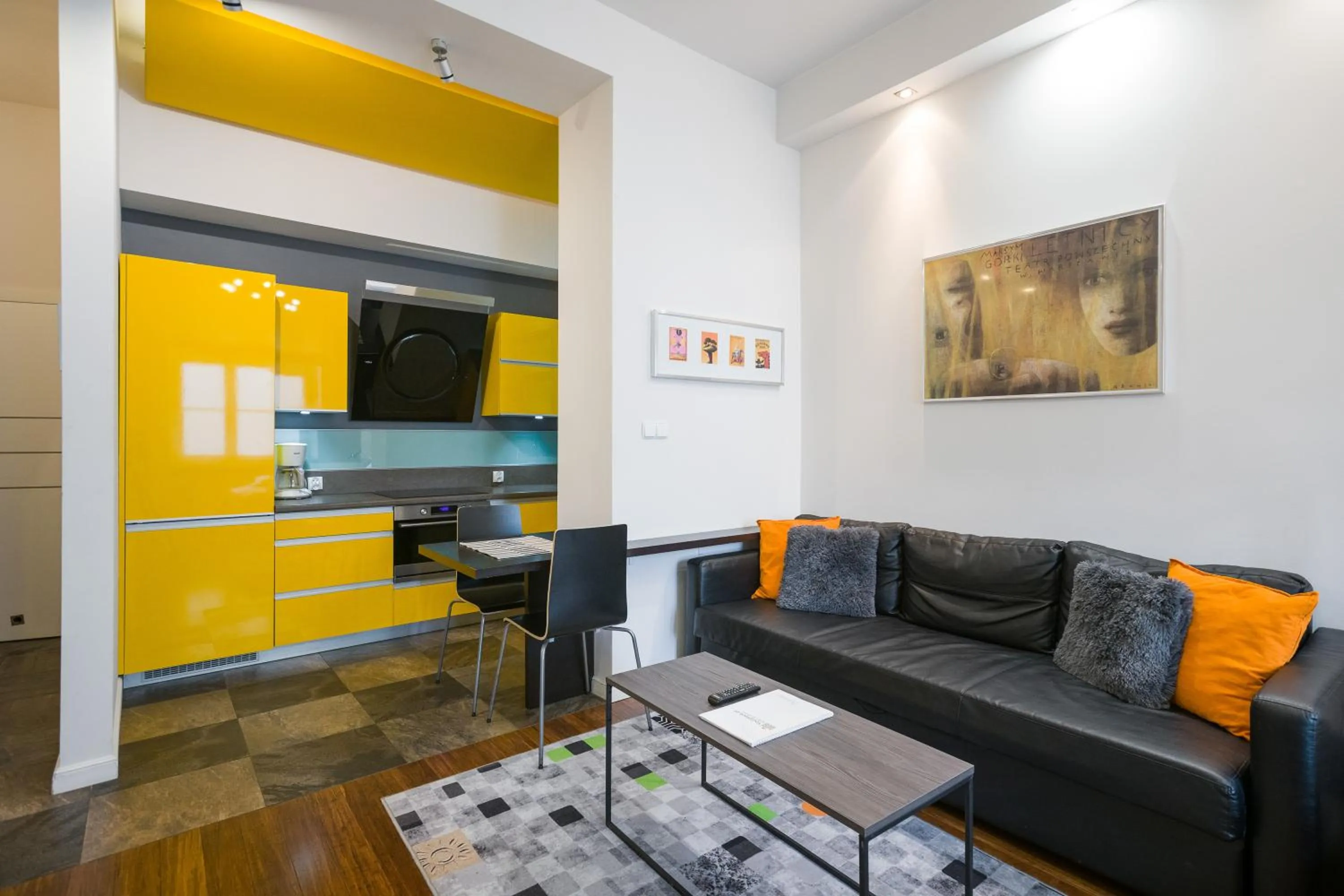 Kitchen or kitchenette in Yourplace Biskupia Old Town Apartments