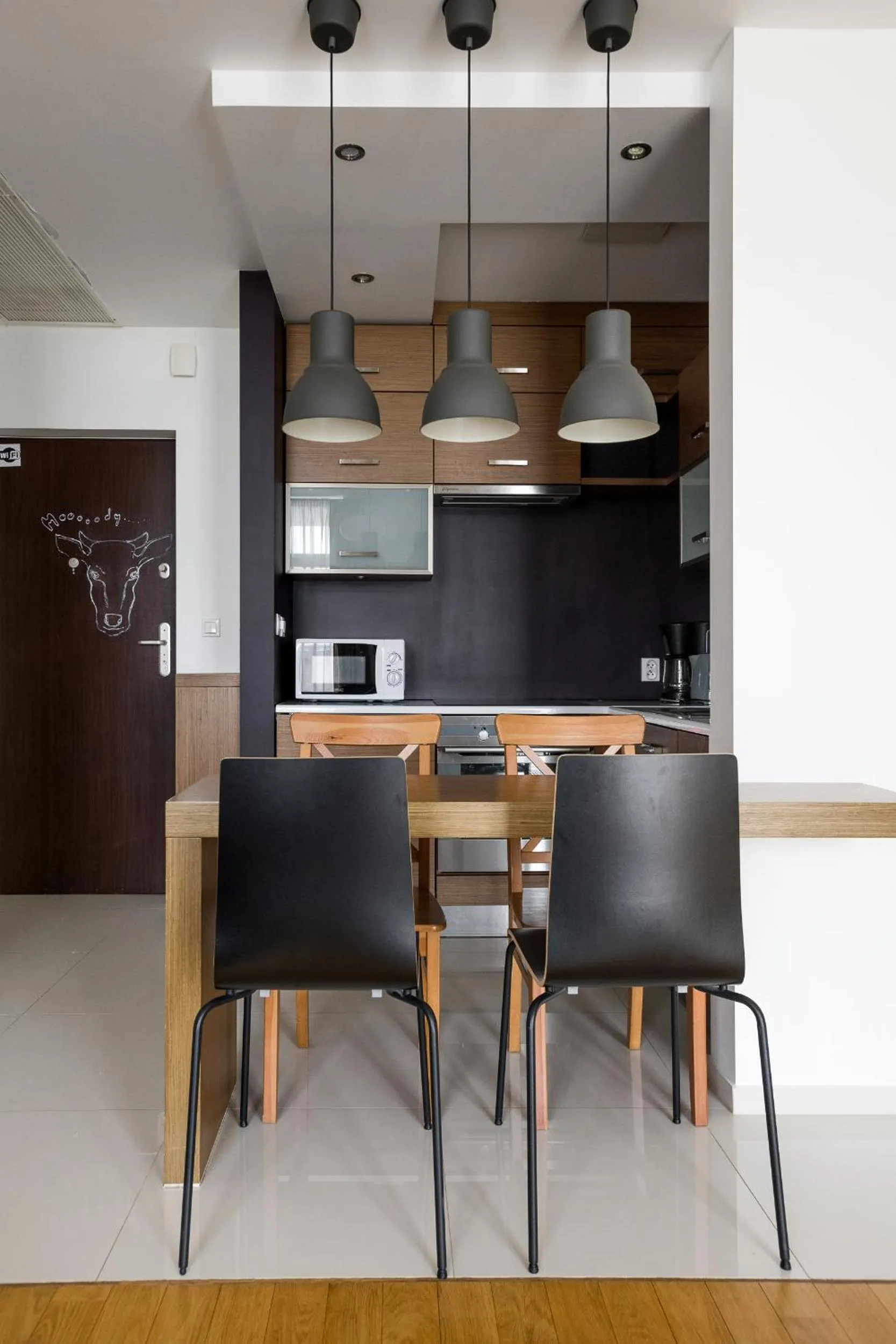 Kitchen or kitchenette in Yourplace Biskupia Old Town Apartments