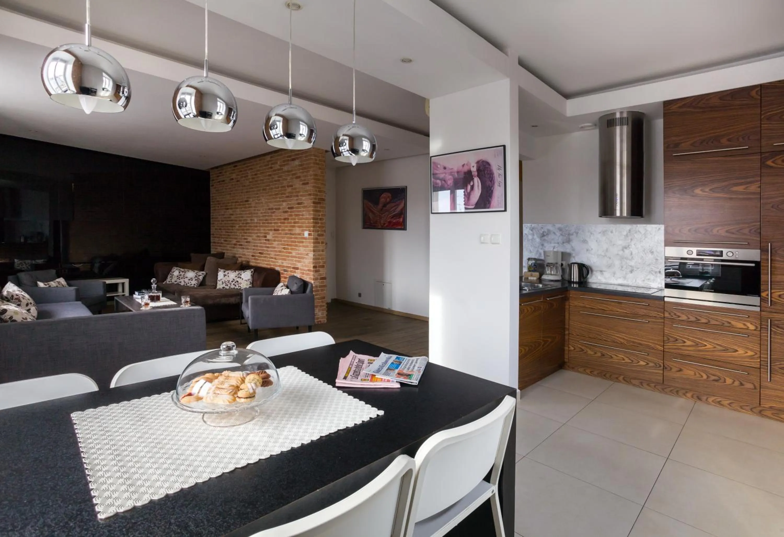 Kitchen or kitchenette in Yourplace Biskupia Old Town Apartments