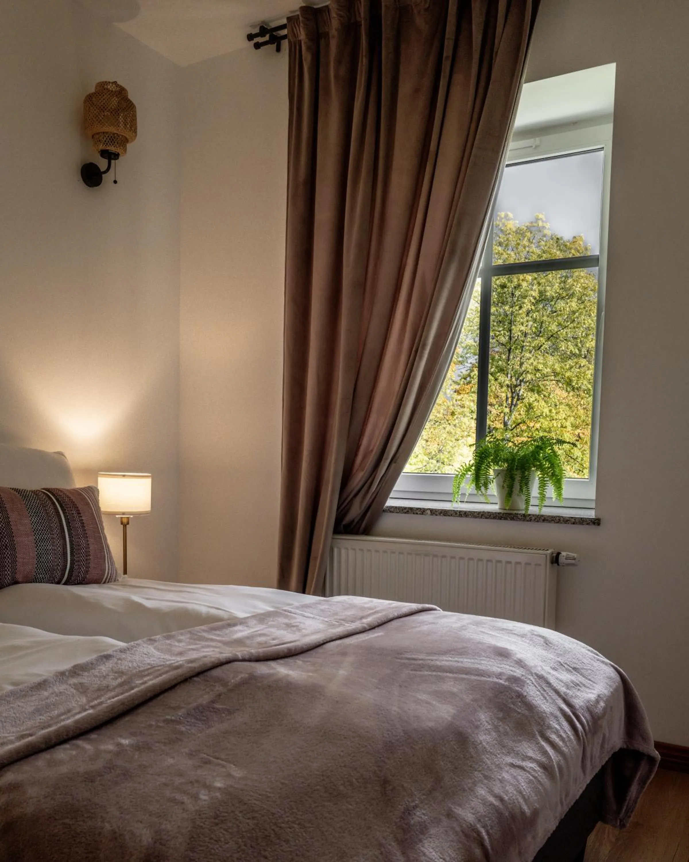 Bed in Hotel Dębowy Biowellness & SPA Góry Sowie