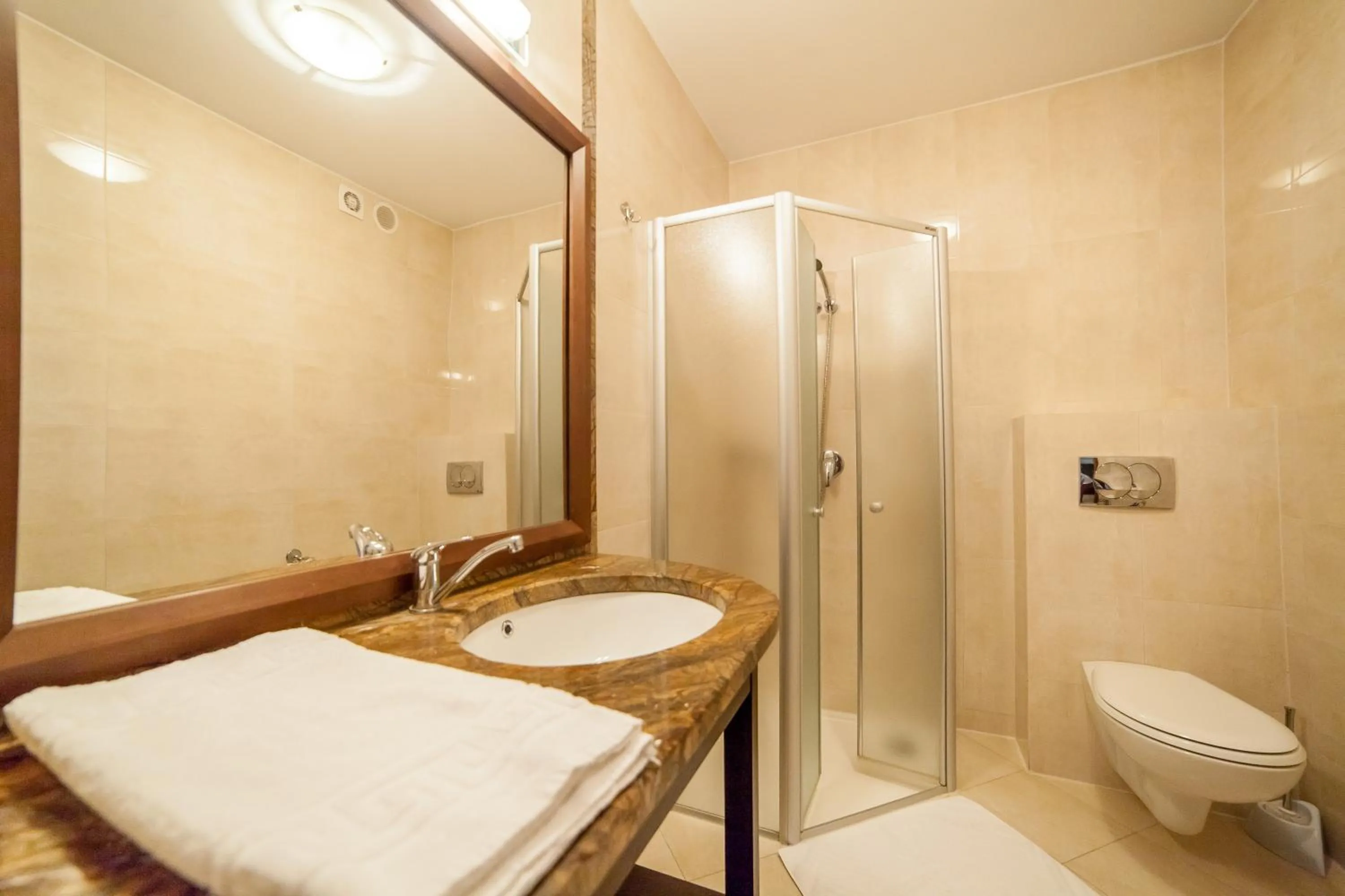 Bathroom in Olymp II