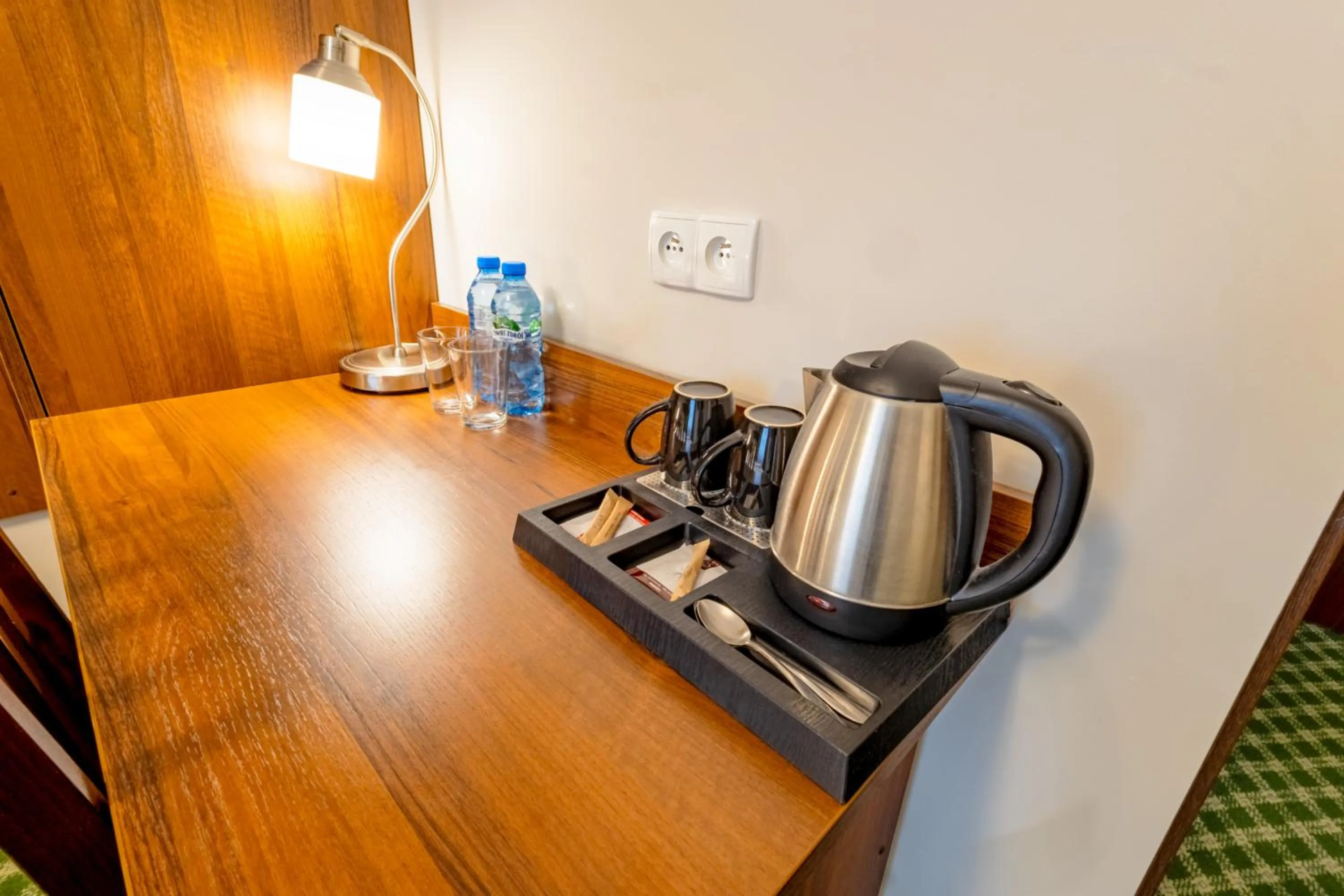Coffee/tea facilities in Hit Hotel