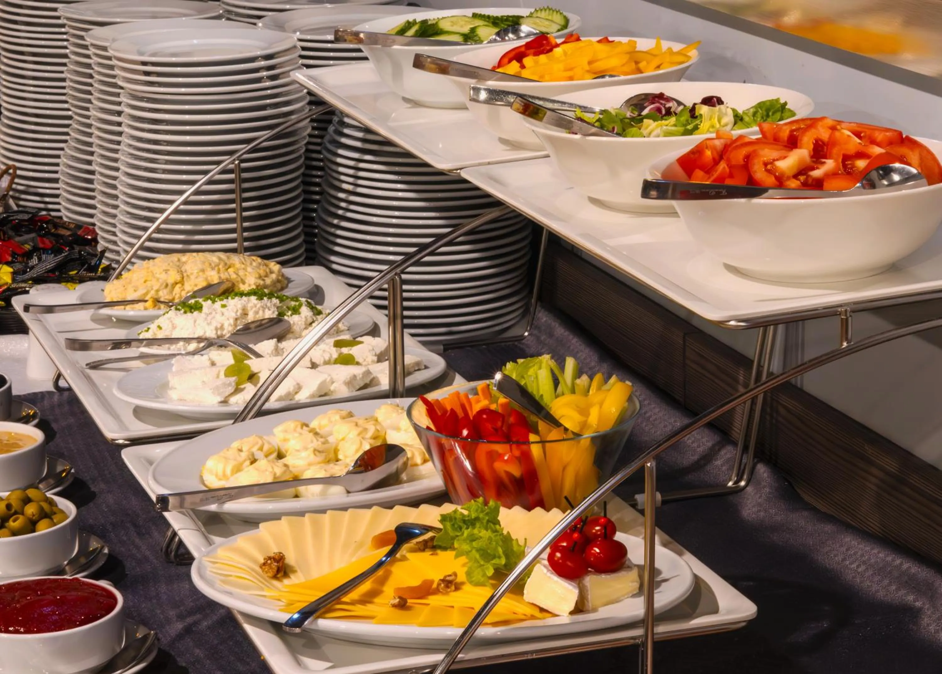 Restaurant/places to eat in Hit Hotel