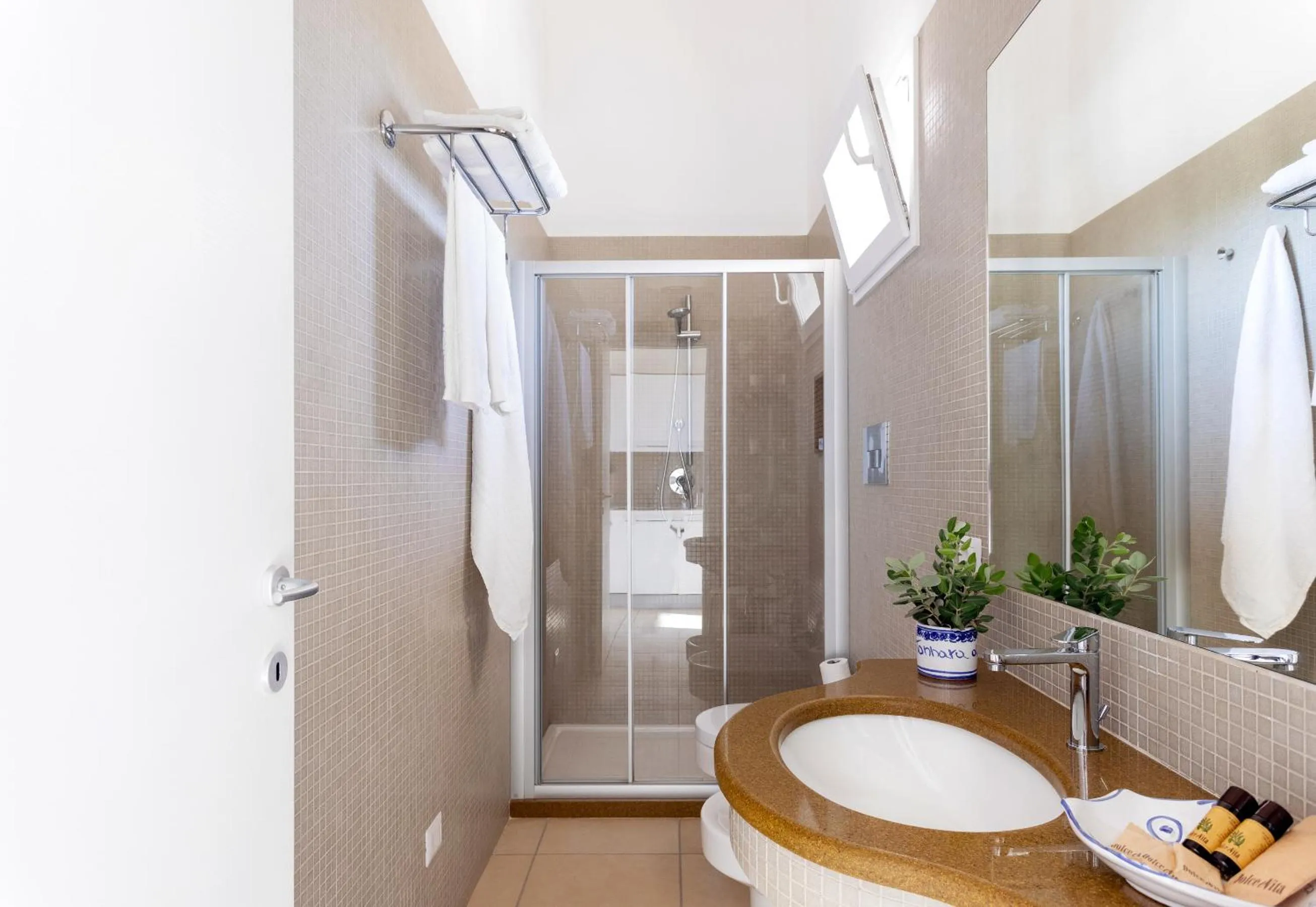 Shower in Tonnara di Sciacca