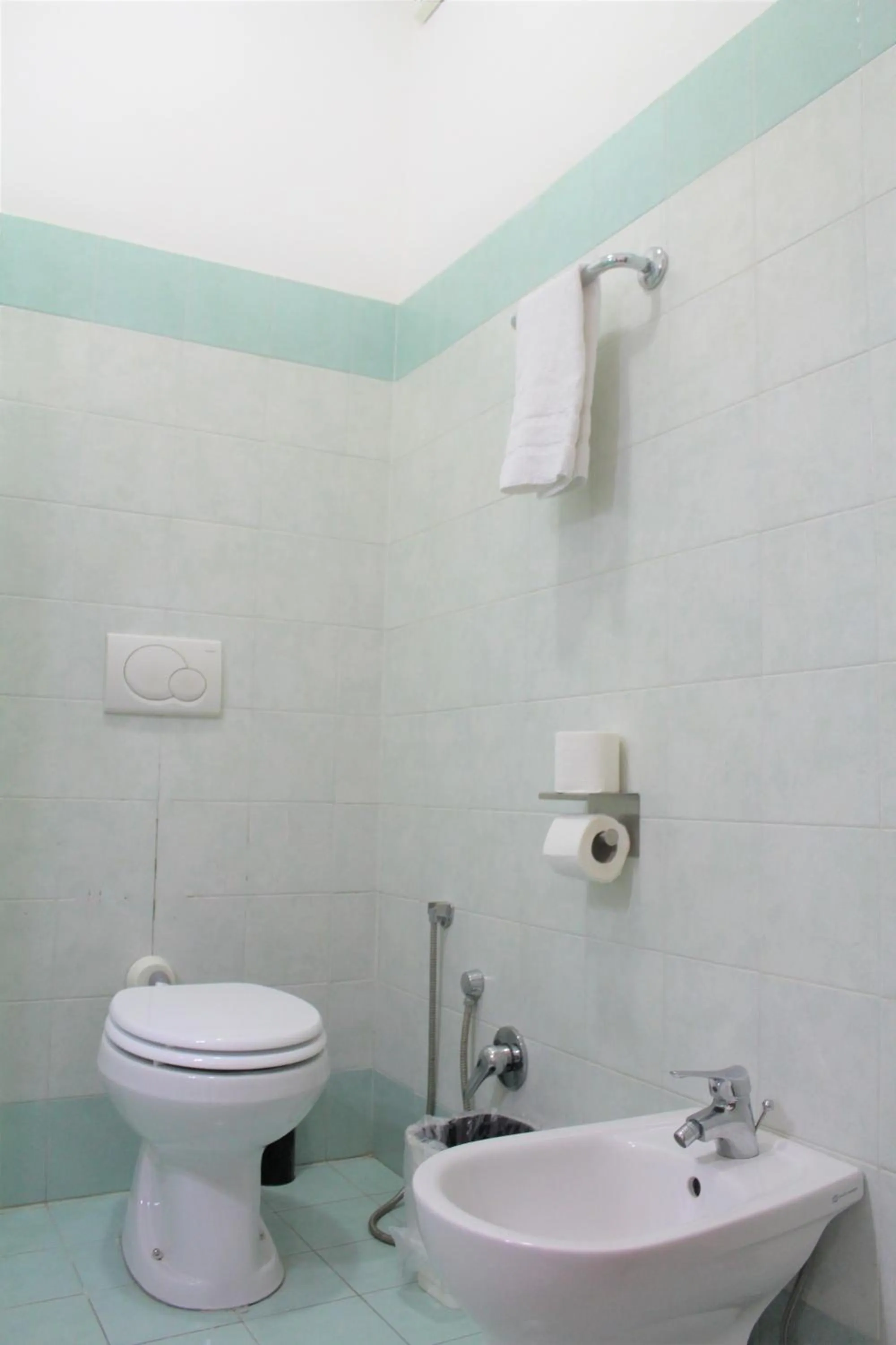 Bathroom in Hotel Eurorooms