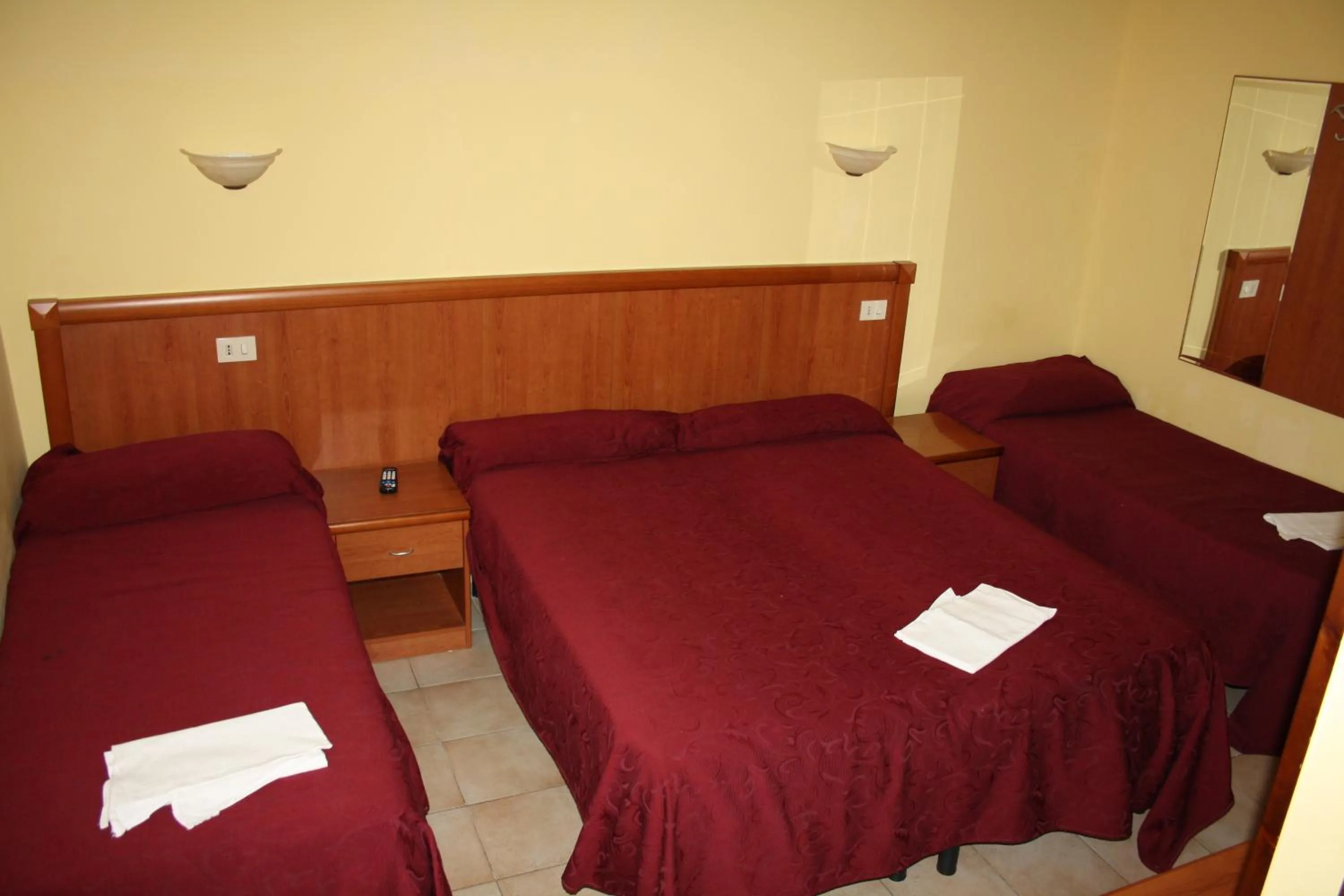 Bedroom, Bed in Hotel Eurorooms