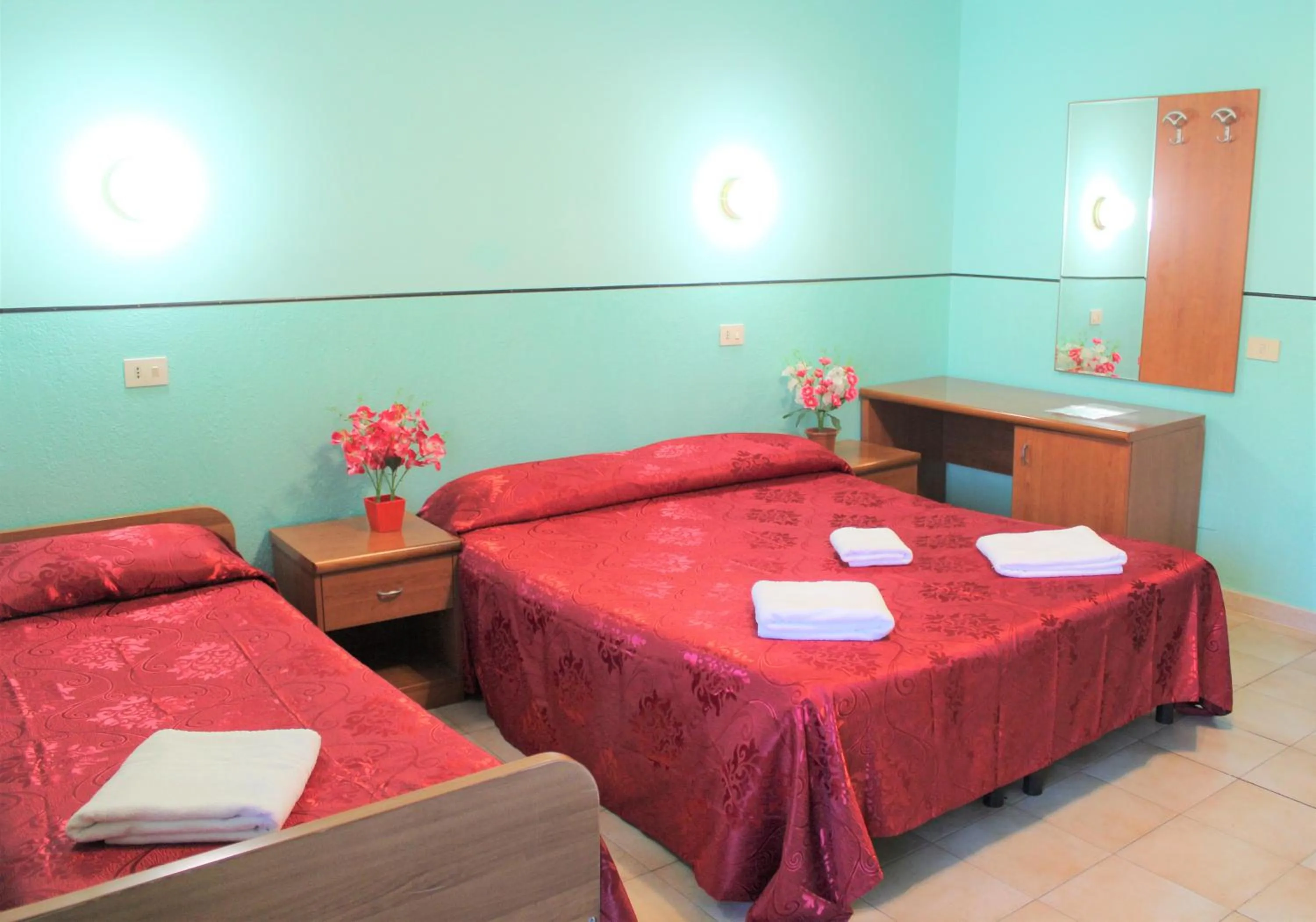 Bedroom, Bed in Hotel Eurorooms