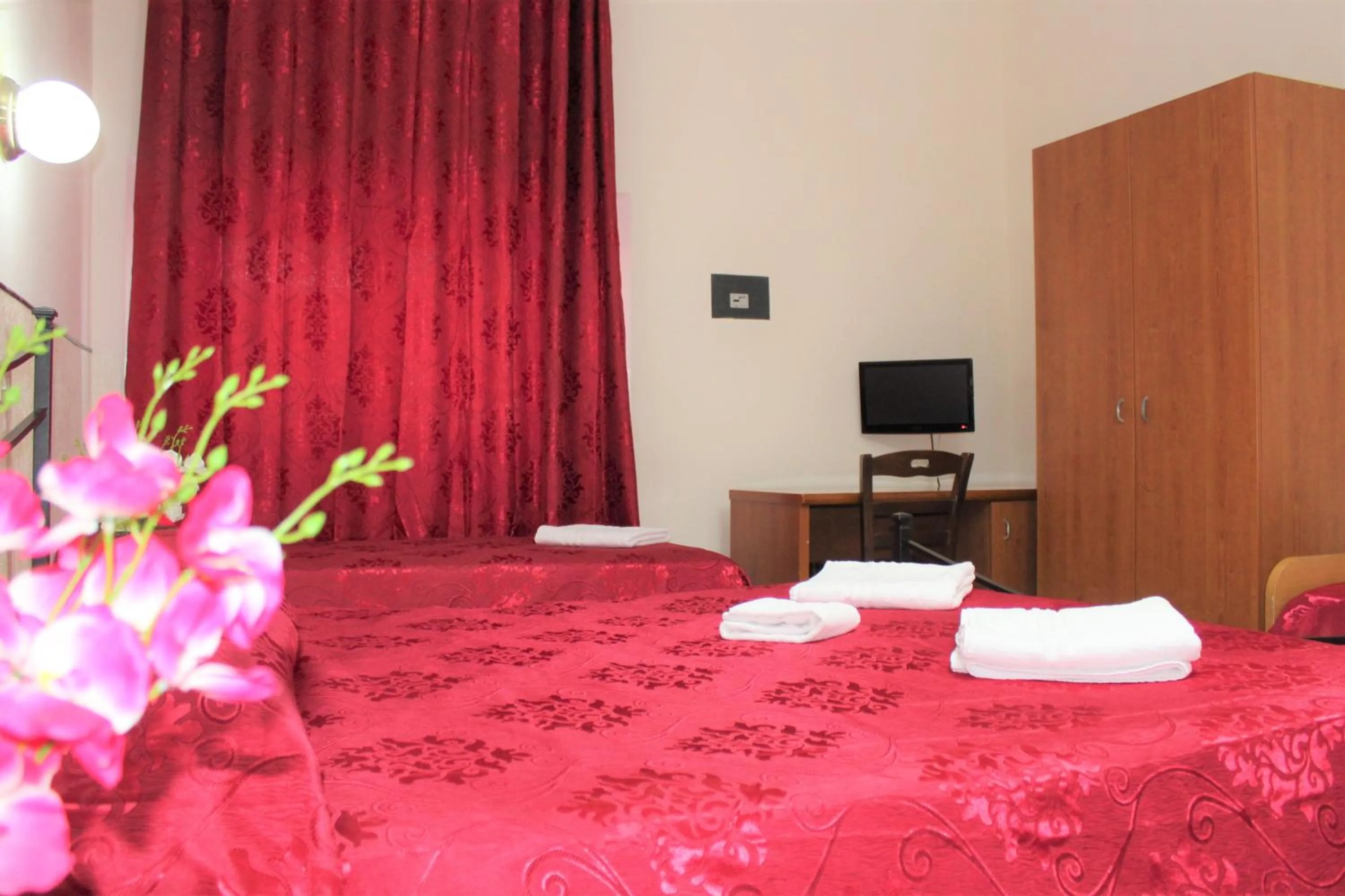 TV and multimedia, Bed in Hotel Eurorooms