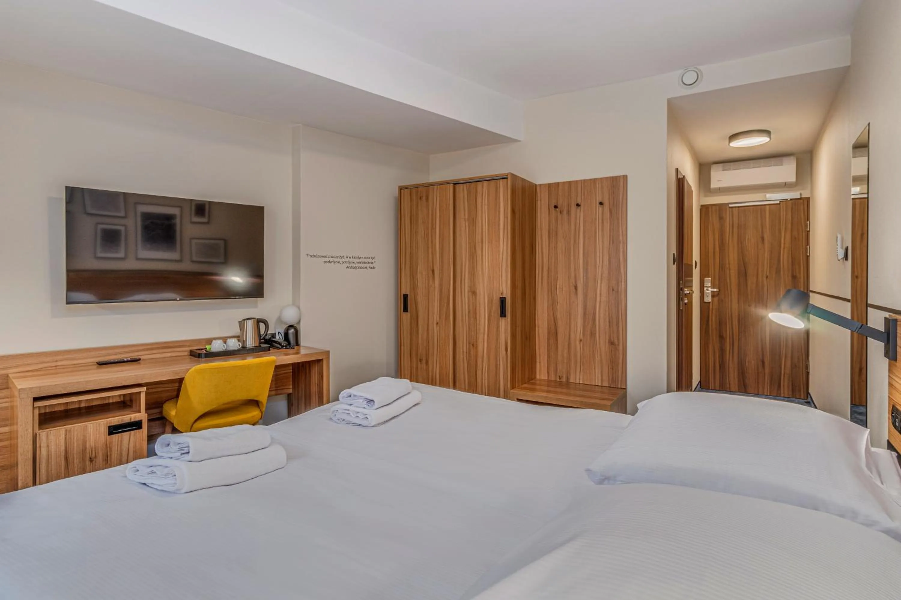 Bed in Tulip Hotels - Wroclaw Centre