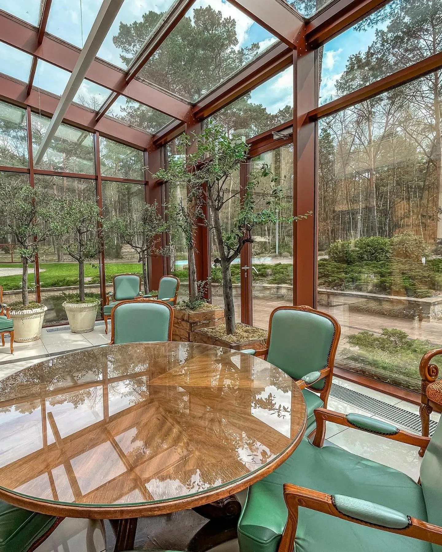 Property building in Park Rekreacyjno-Biznesowy Las Woda