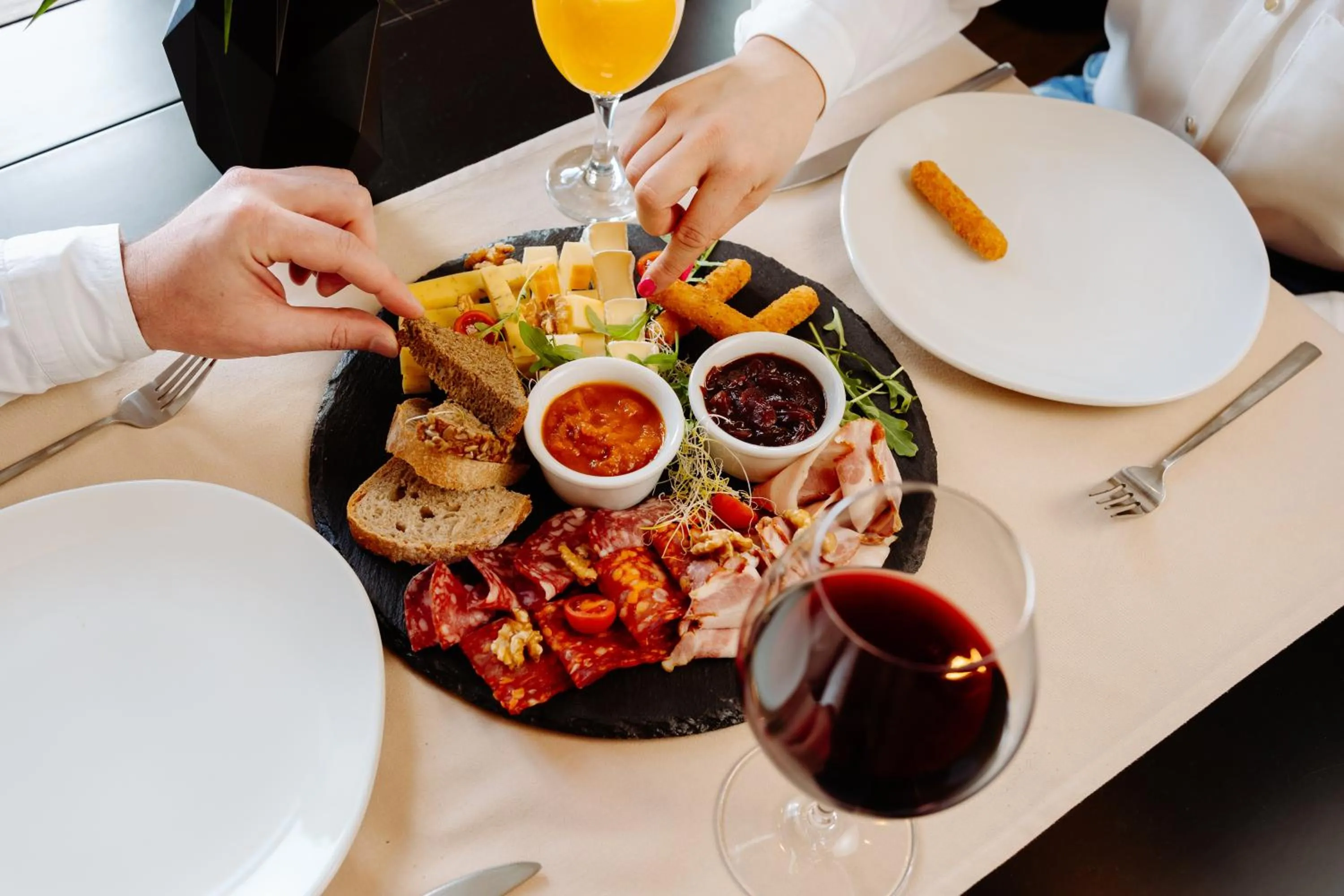 Restaurant/places to eat in Hotel Wileński