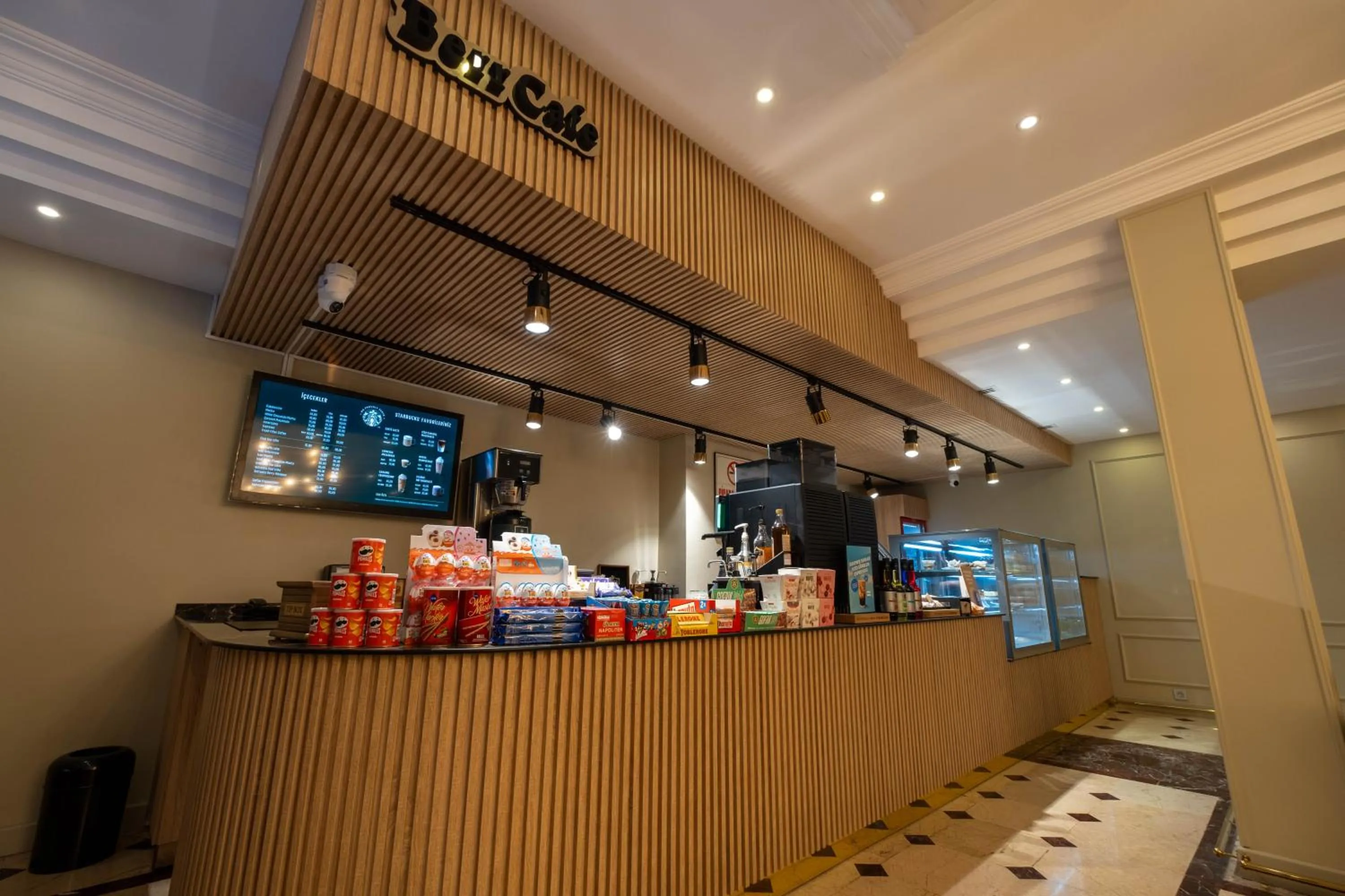 Coffee/tea facilities in Berr Hotel