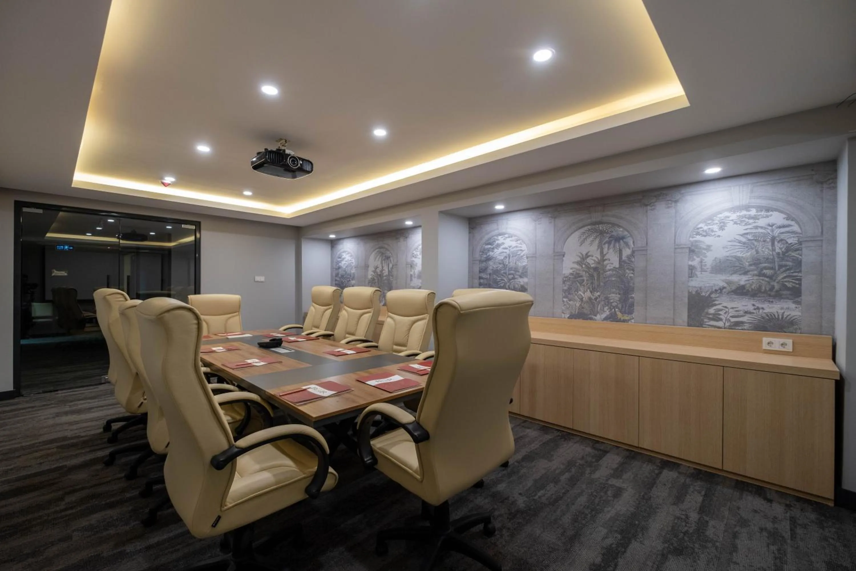 Meeting/conference room in Berr Hotel