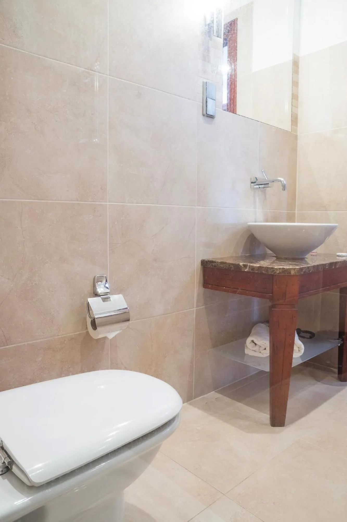 Toilet in Hotel Rejs