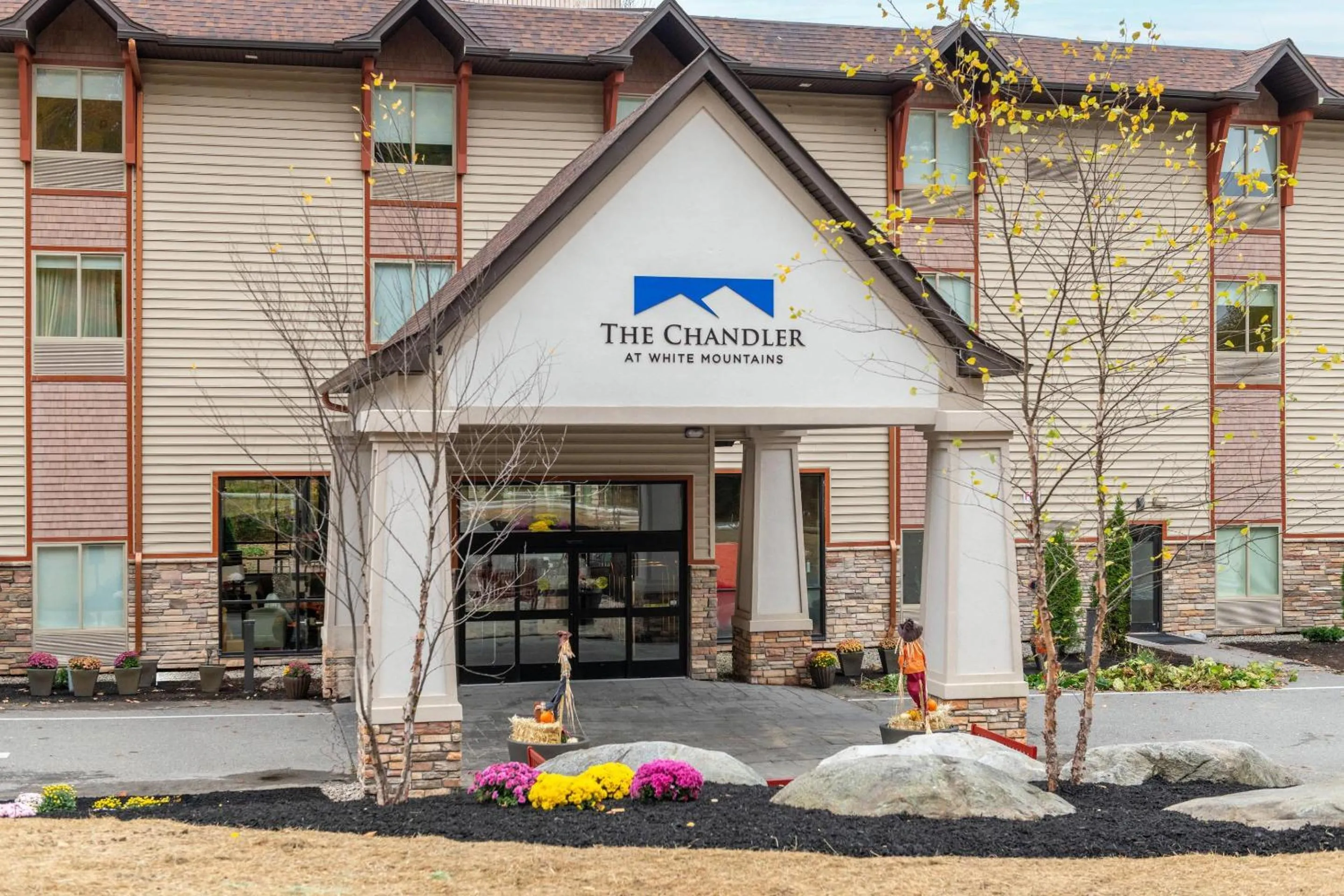 Property building in The Chandler Inn Bethlehem - Littleton, an Ascend Collection Hotel