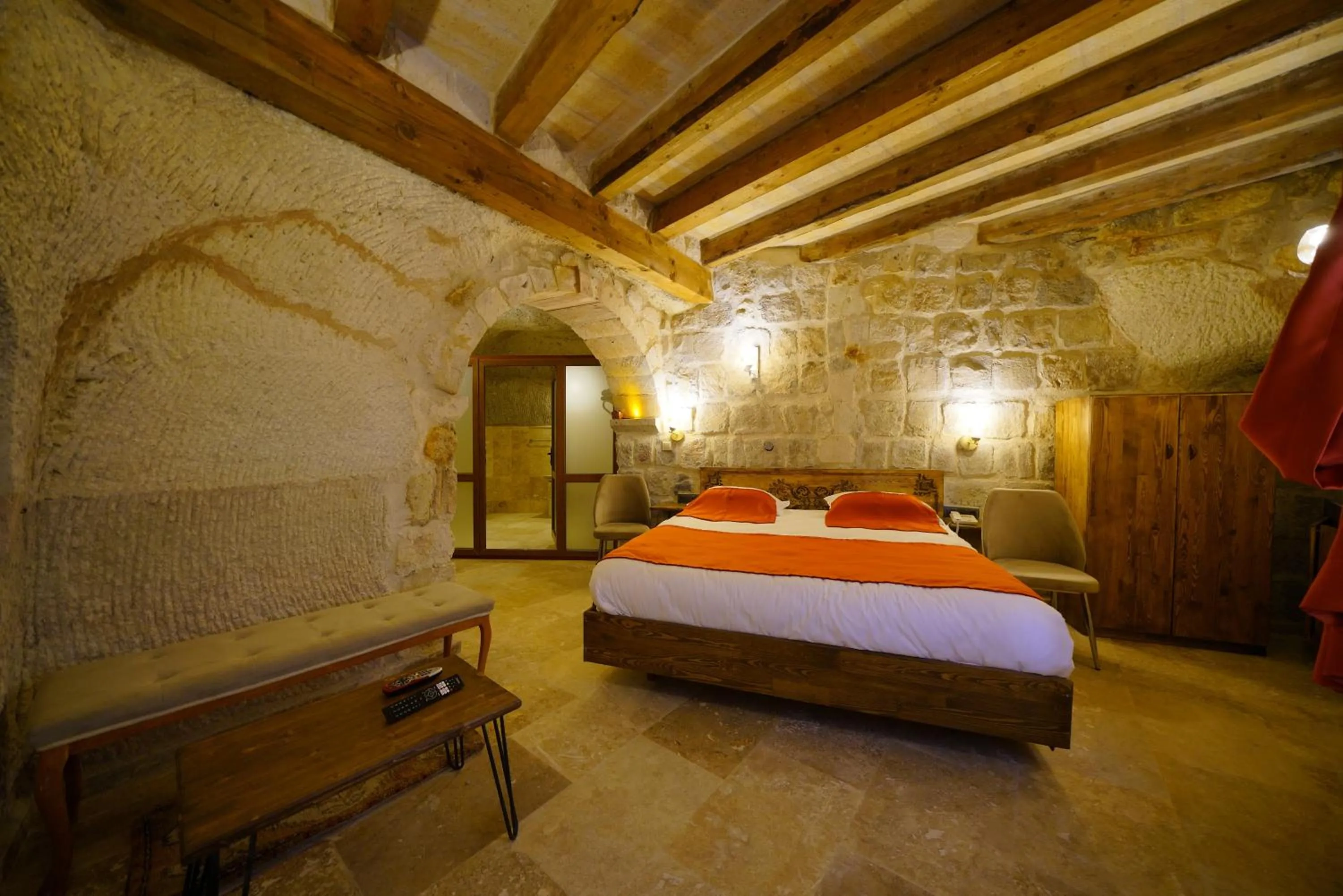 Bed in Vezir Cave Suites
