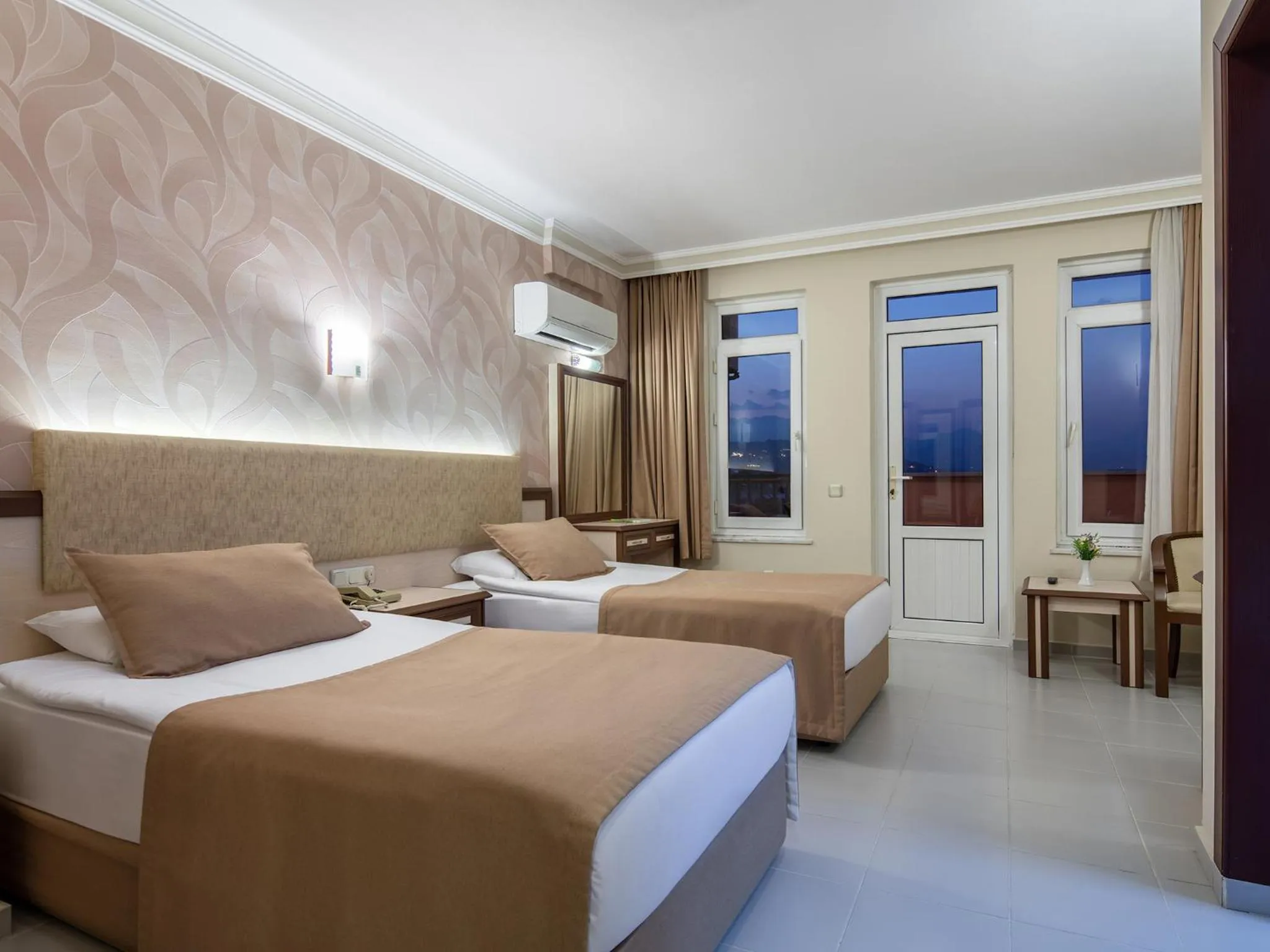 Bedroom, Bed in May Flower Apart Hotel