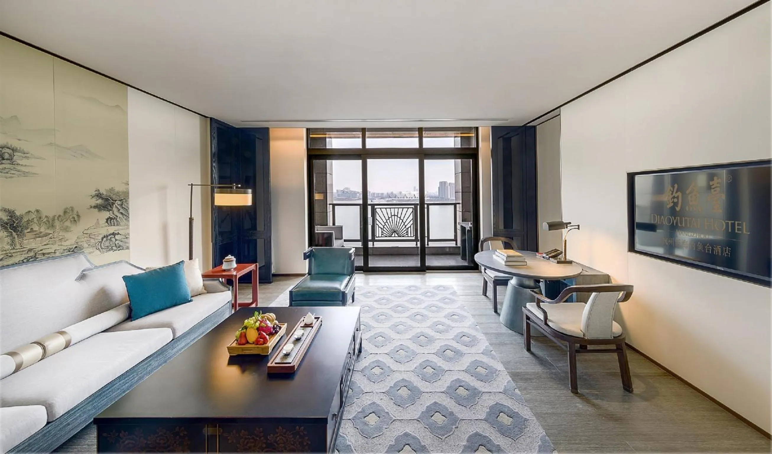 Living room, Bed in JiuTai Hotel Hangzhou