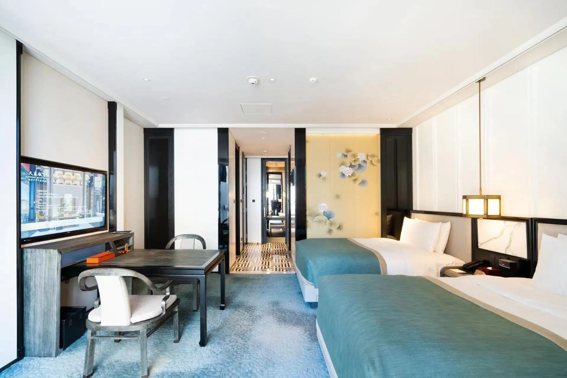 Bed in JiuTai Hotel Hangzhou