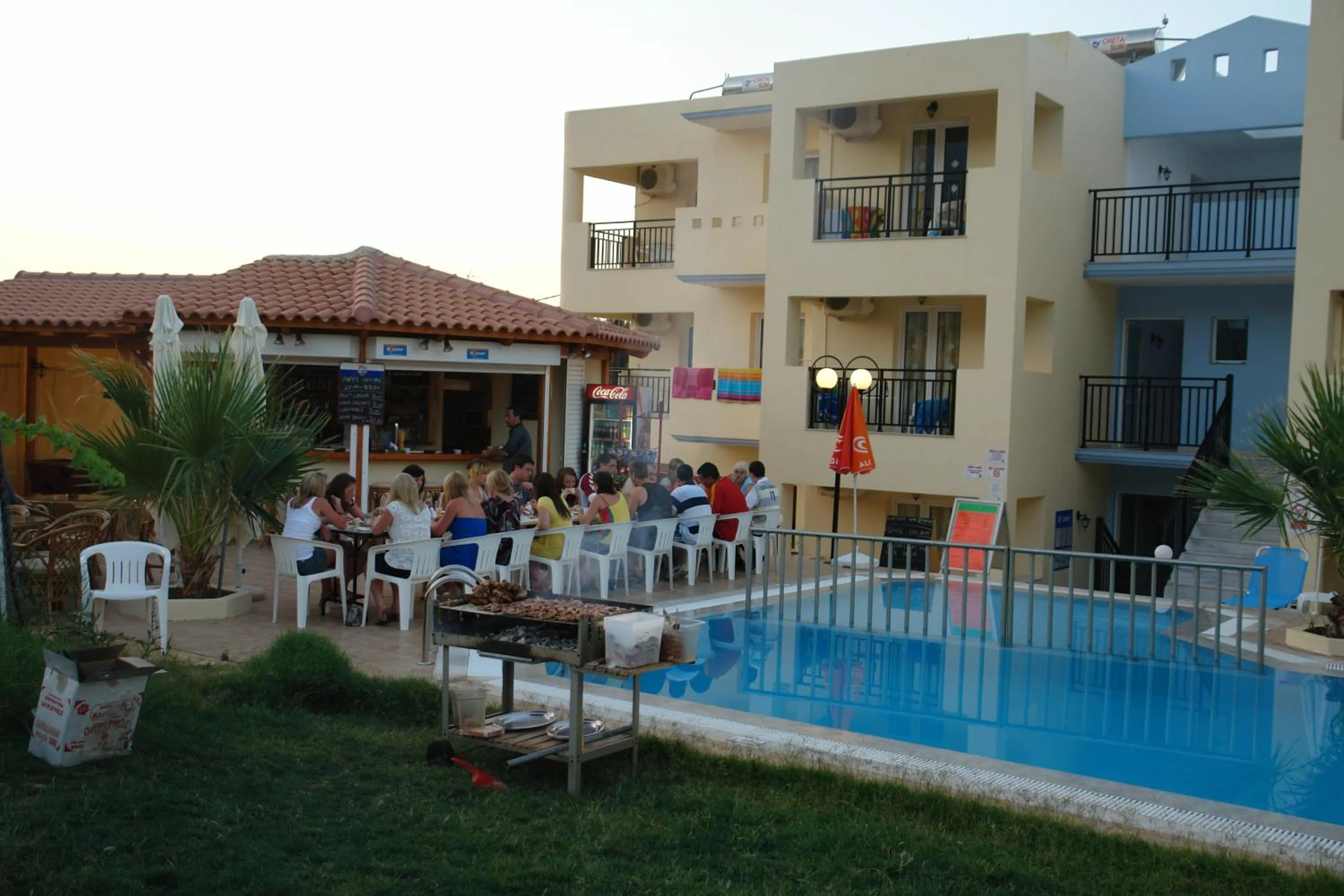 BBQ facilities in Sunshine Studios & Apartments