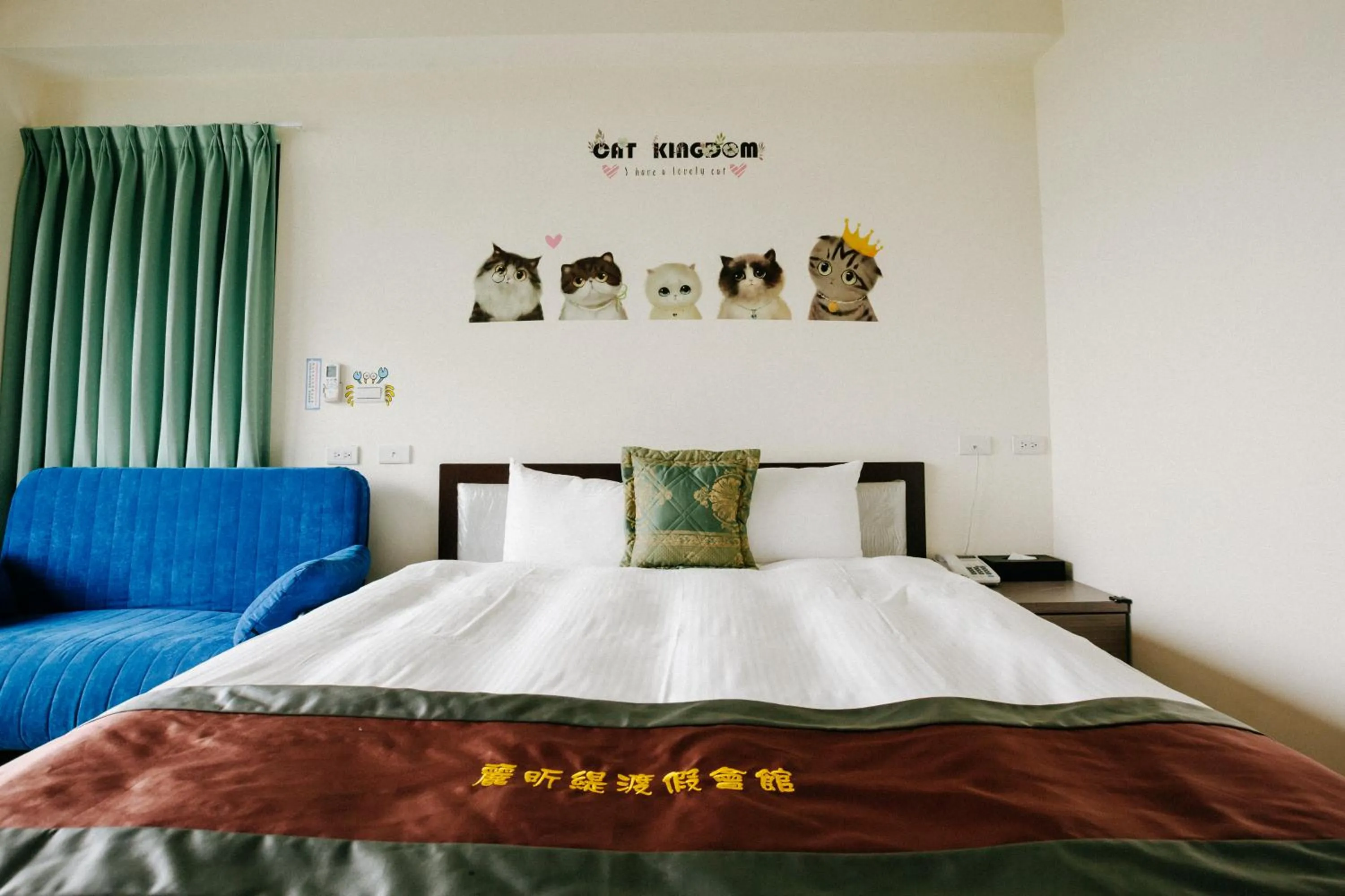 Photo of the whole room, Bed in Lisinty Resort