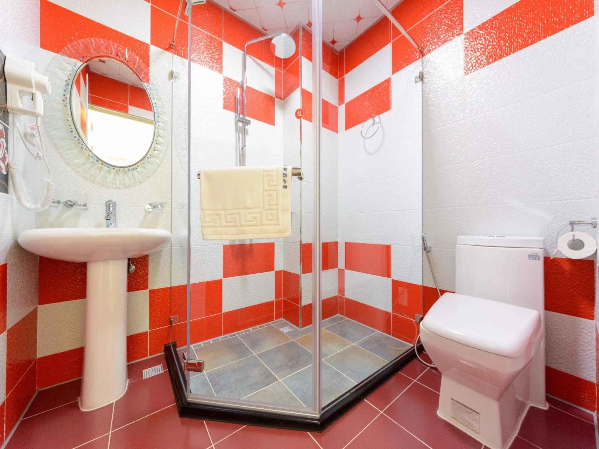 Shower in Lisinty Resort