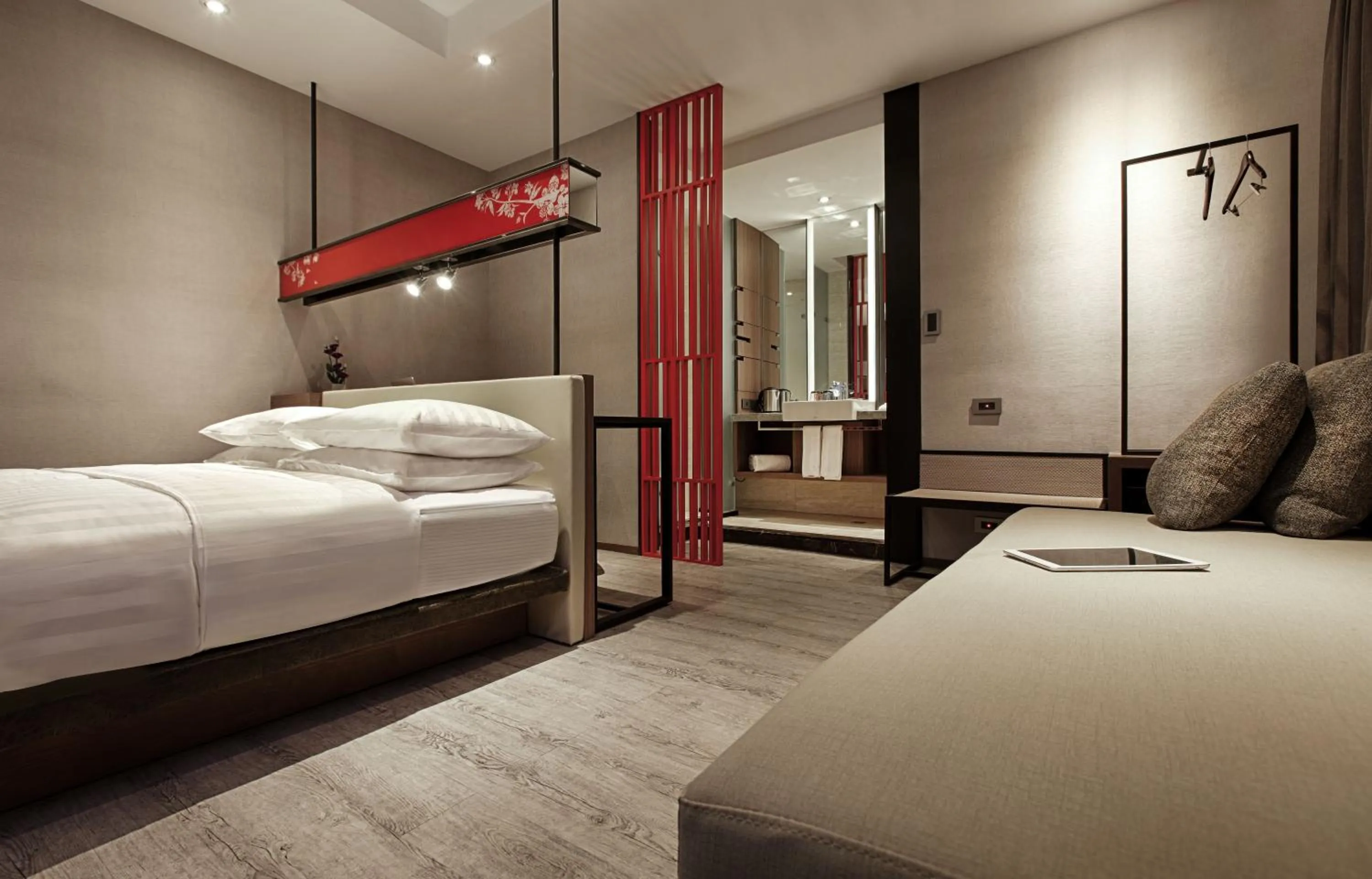 Decorative detail, Bed in City Place Hotel