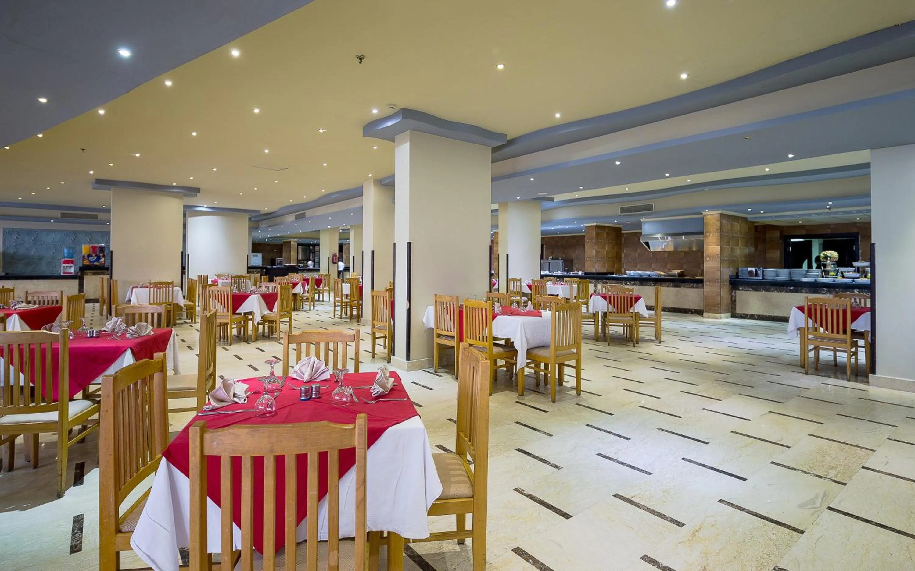 Restaurant/Places to Eat in Hawaii Caesar Palace Aqua Park - Families and Couples Only