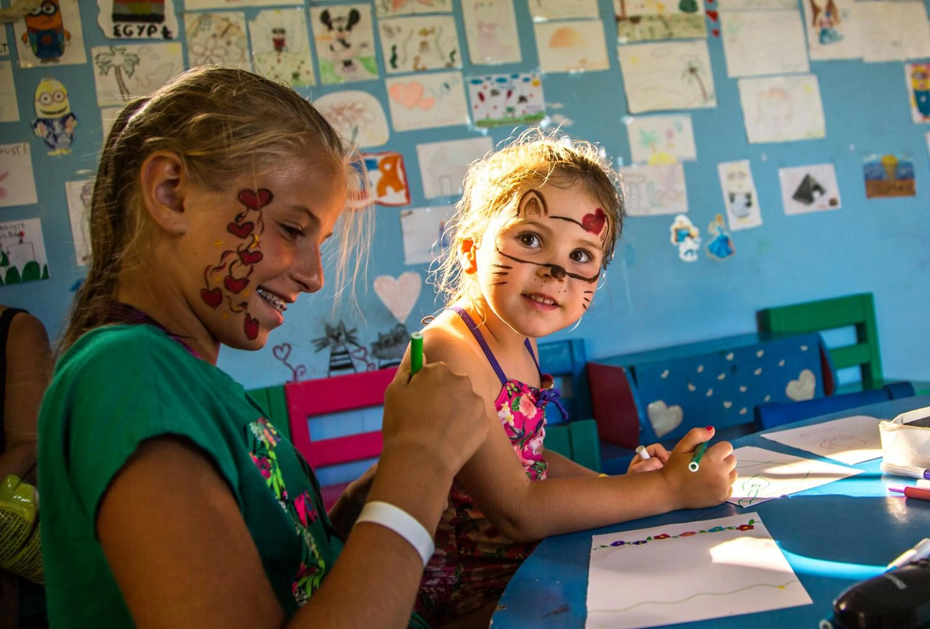 Hawaii Caesar Palace Aqua Park - Families and Couples Only