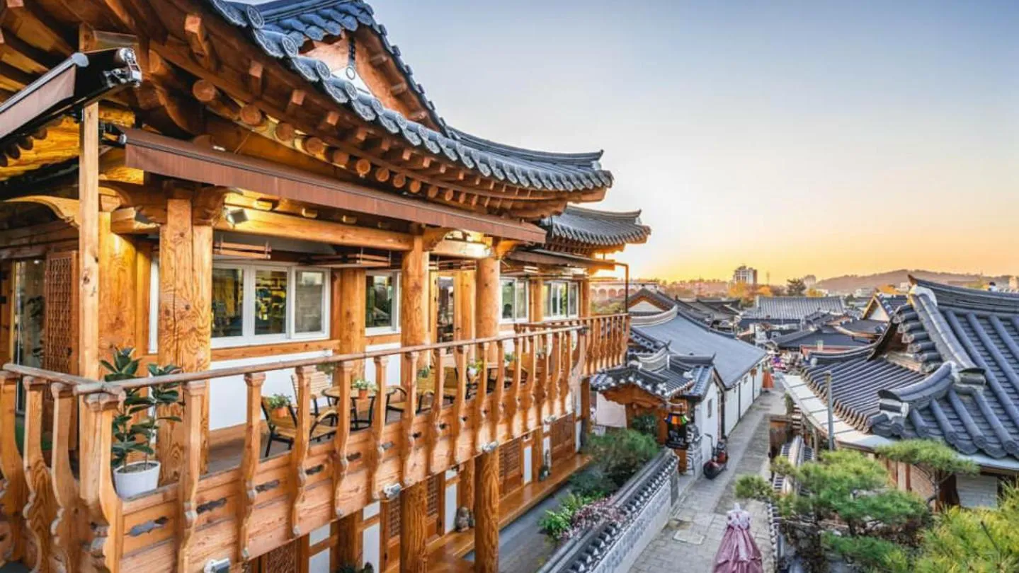 Landmark view in Laon Hanok Gguljam