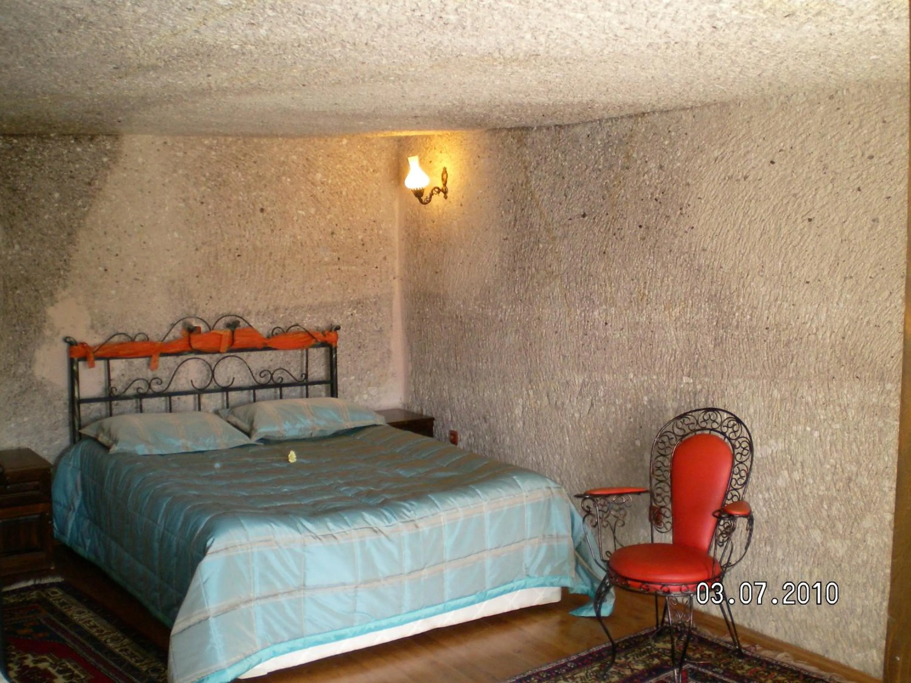 Bed in Nature Park Cave Hotel