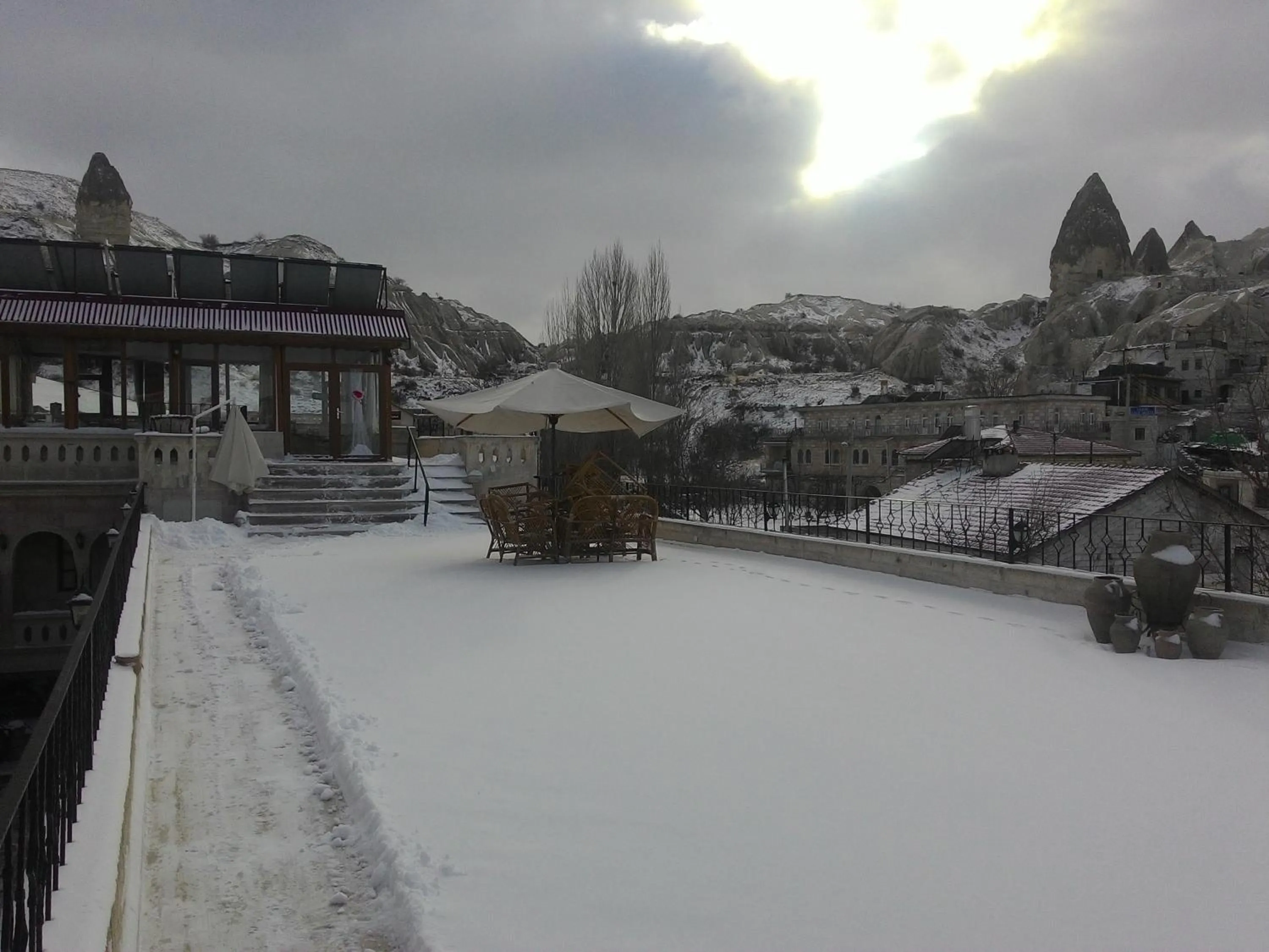 Winter in Nature Park Cave Hotel