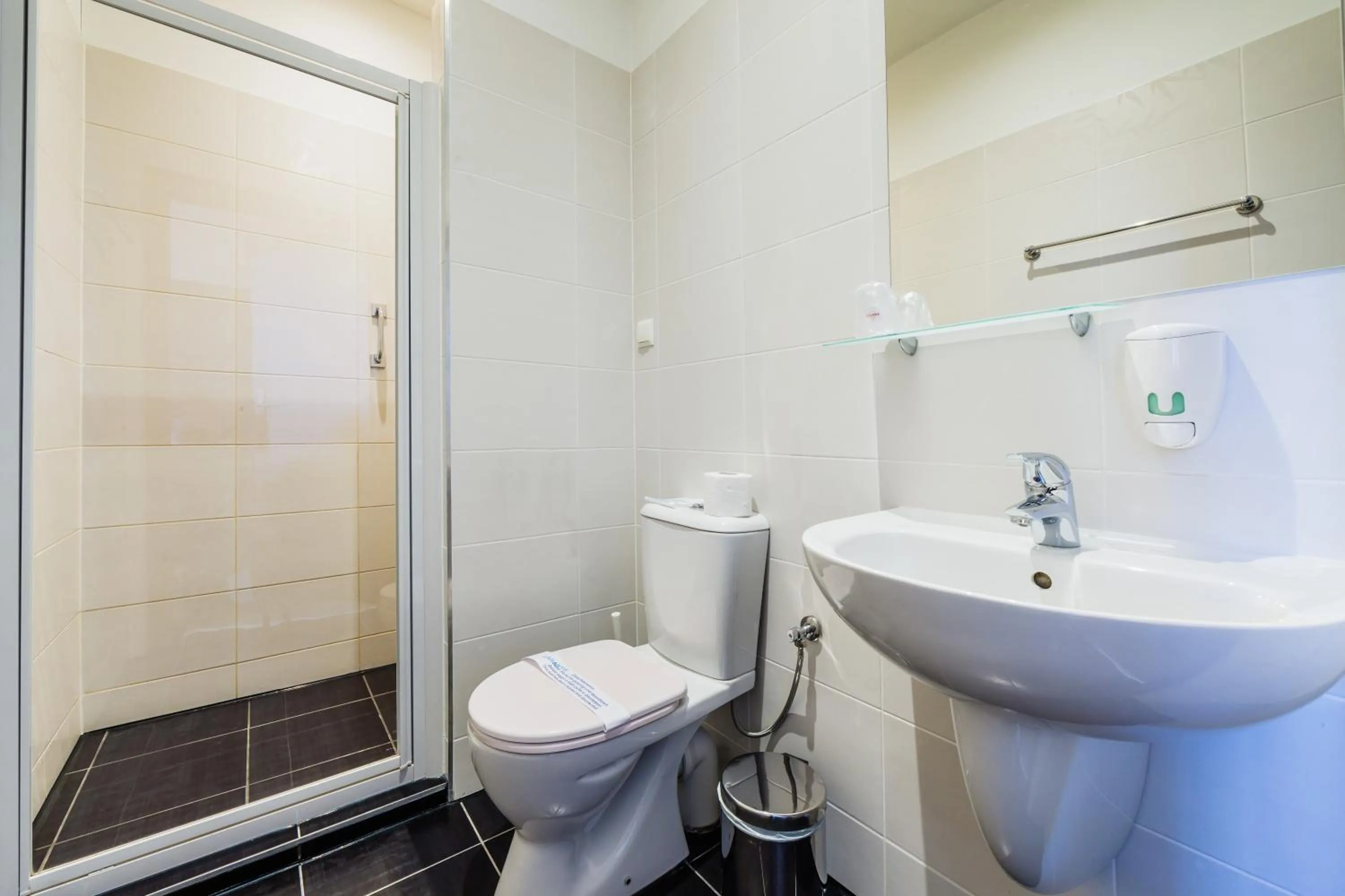 Bathroom in Grein Hotel