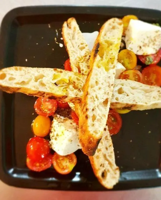 Food and drinks in AGRITURISMO iL PIOPPETO